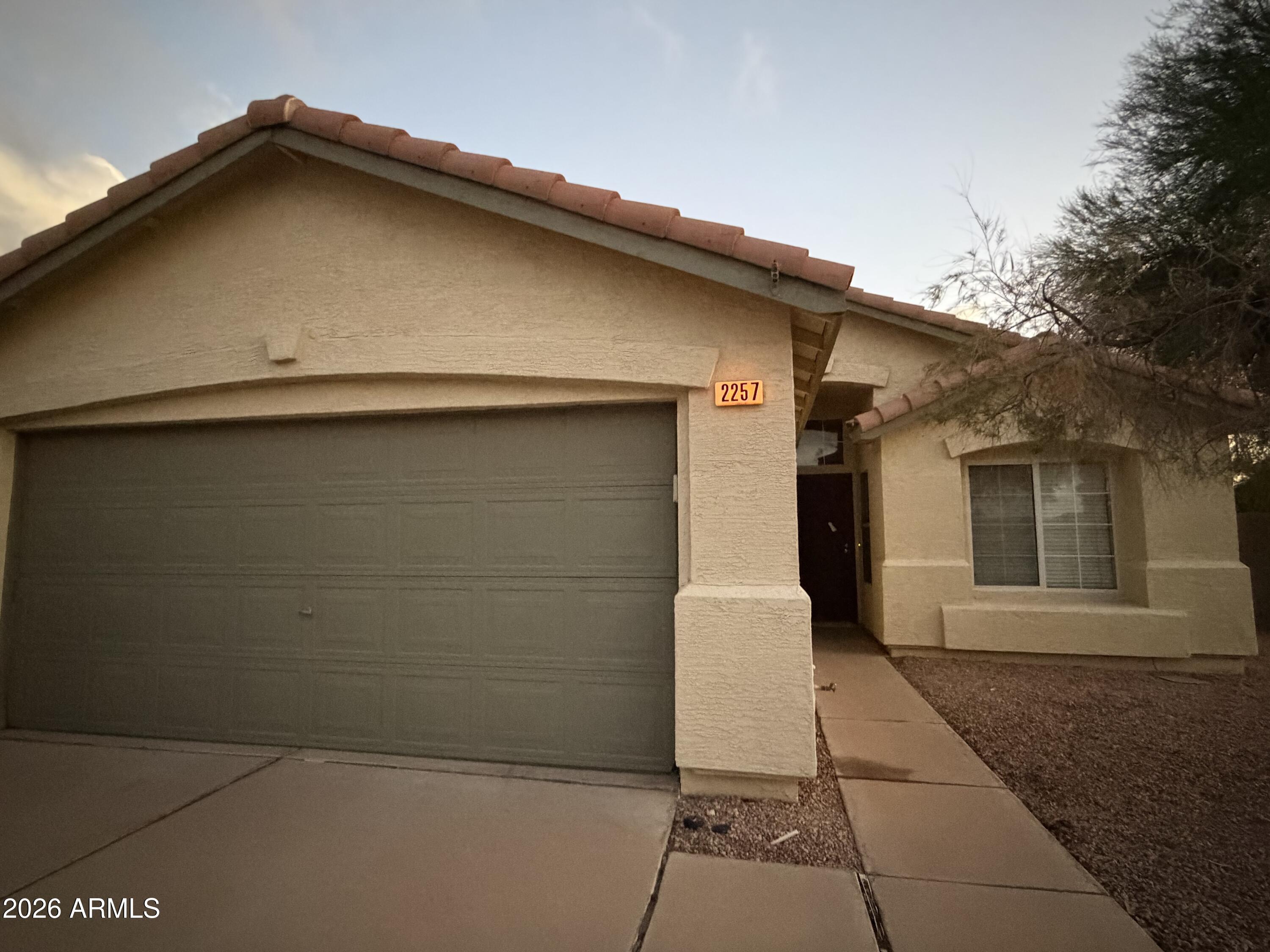 2257 E Flintlock Place — photo