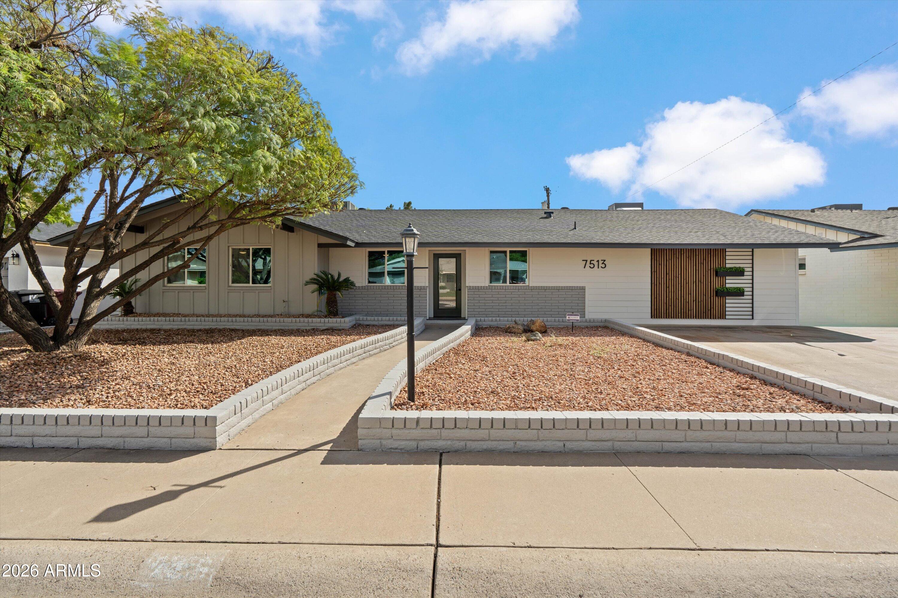 7513 E Windsor Avenue — photo