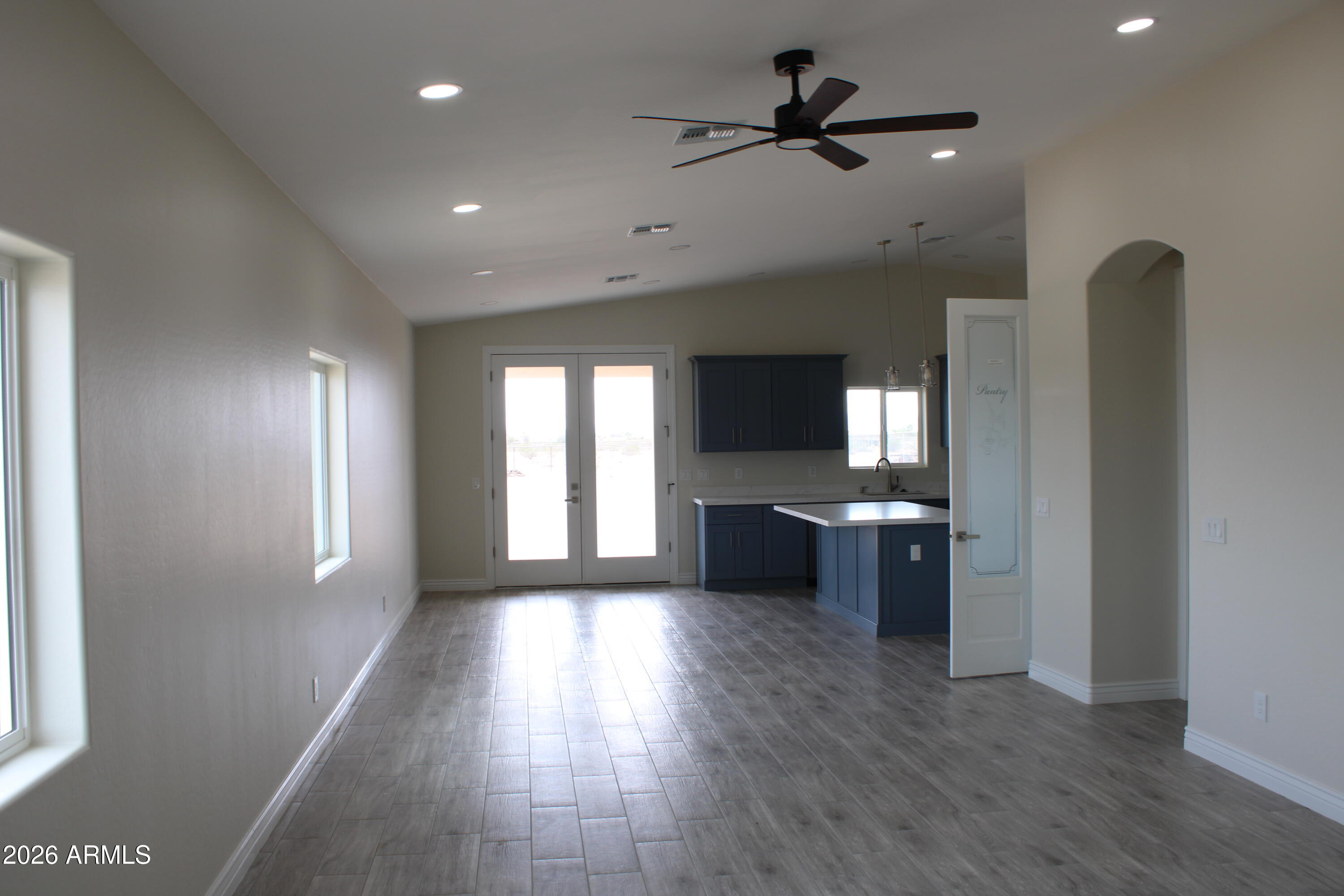 34133 W Raymond Street — photo