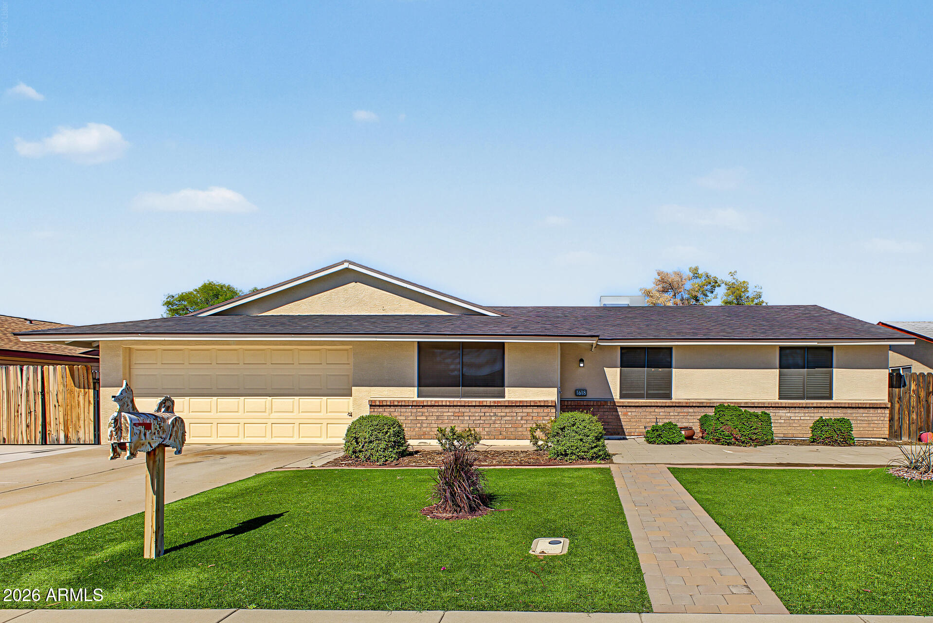 1618 W Nopal Drive — photo