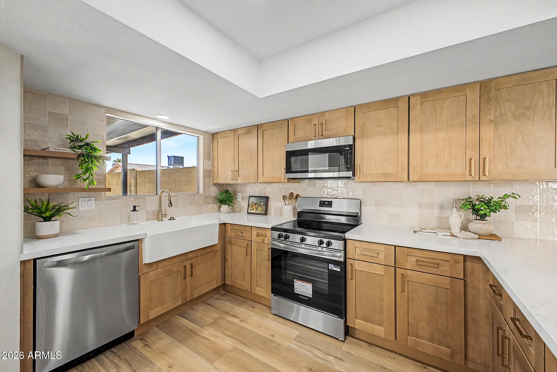 601 E Wescott Drive — photo