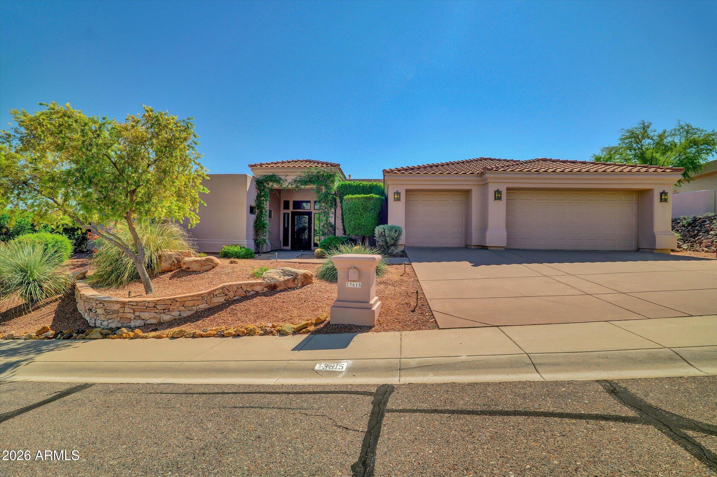 13615 N Sunset Drive — photo