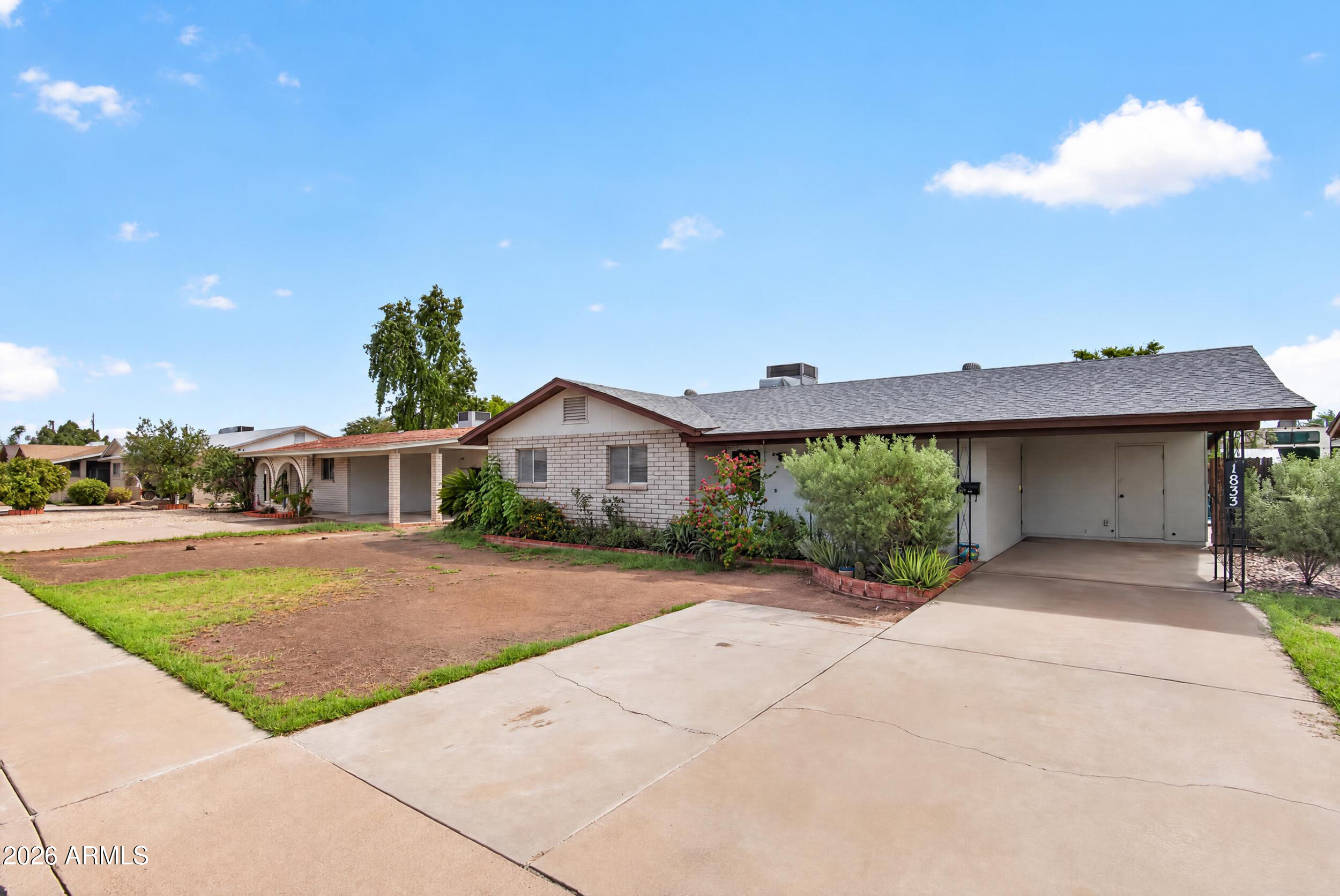 1833 E Boise Street — photo