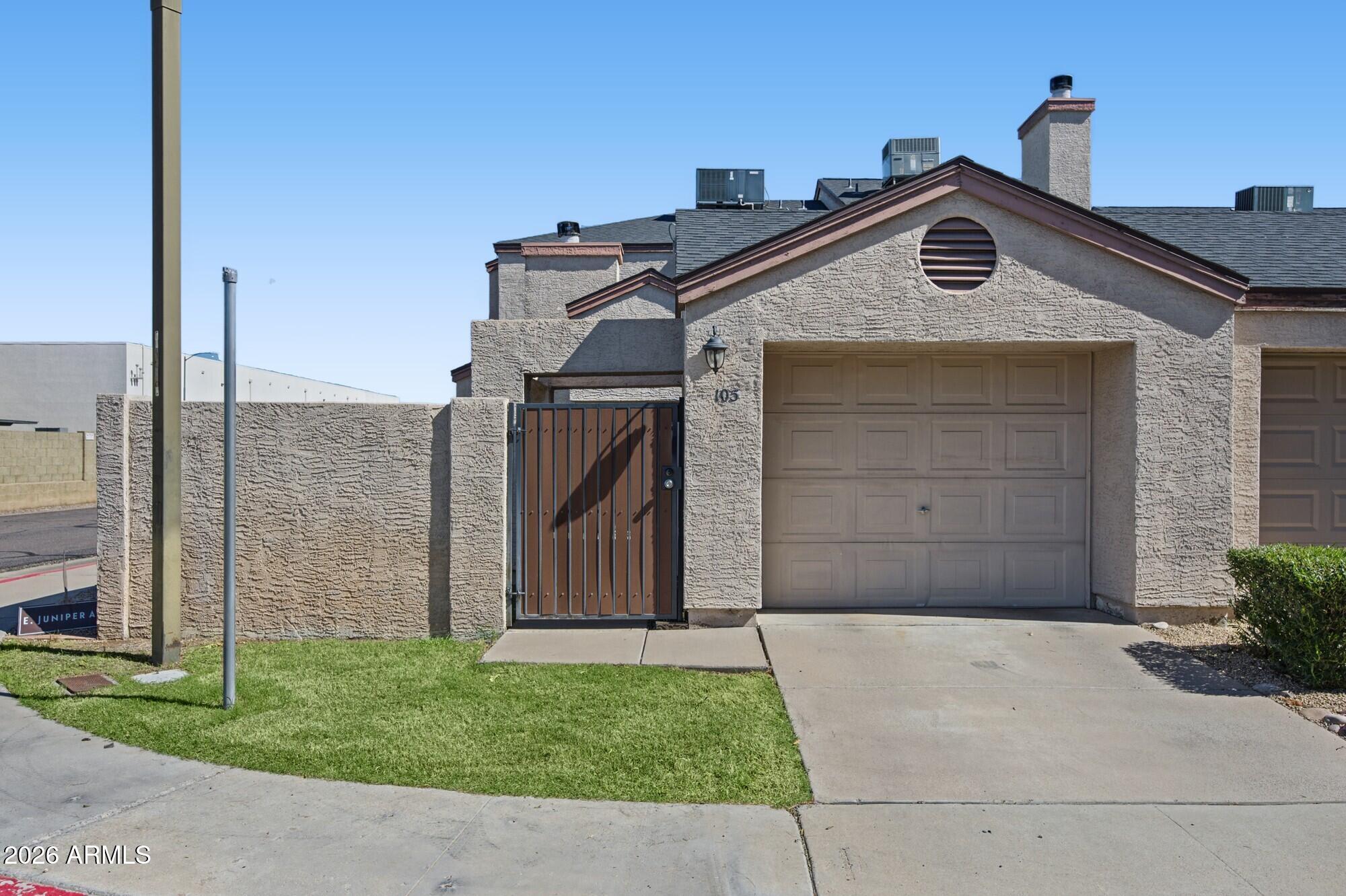 16645 N 32nd Place Unit 105 — photo