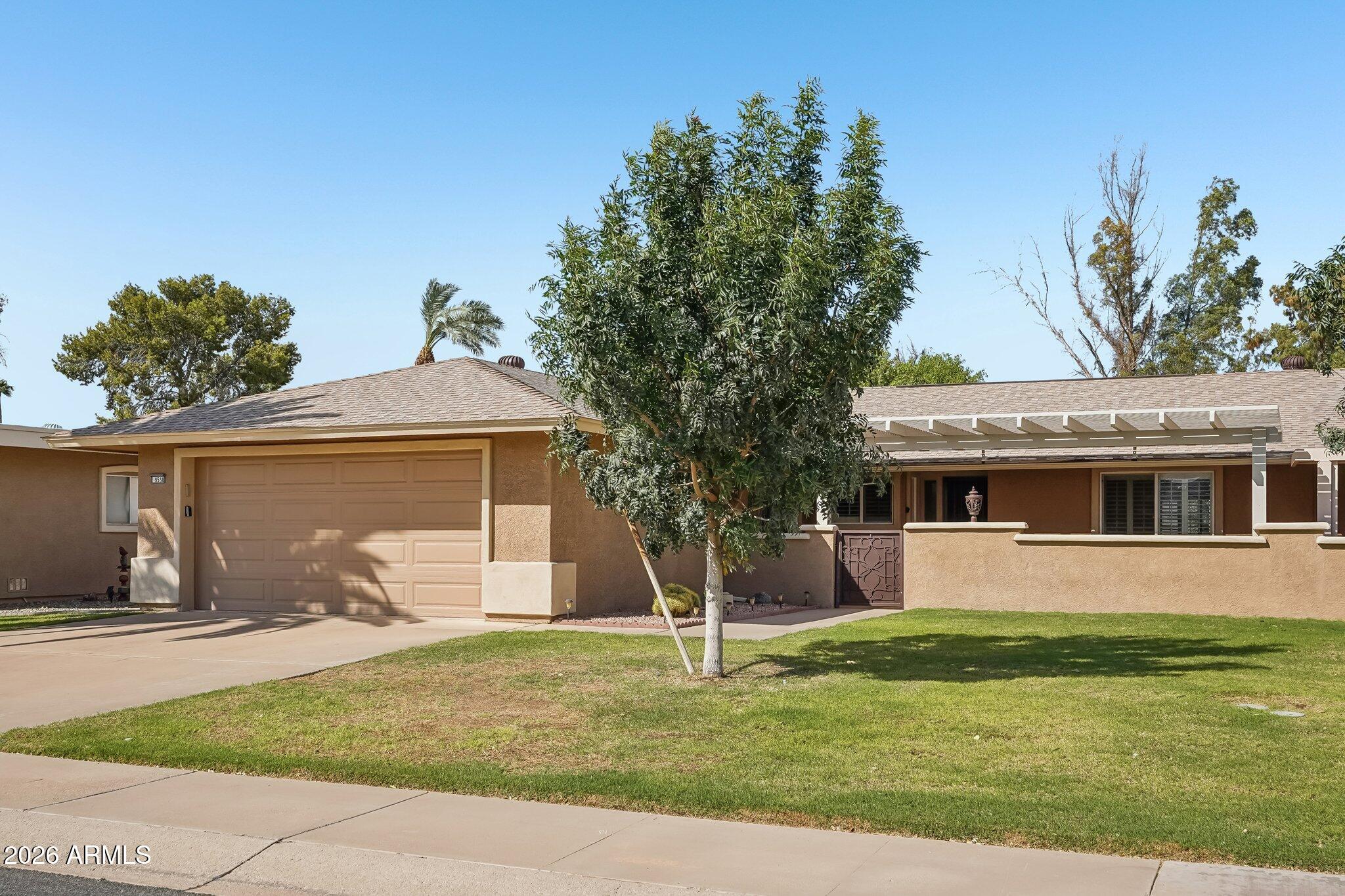 9530 W Oak Ridge Drive — photo