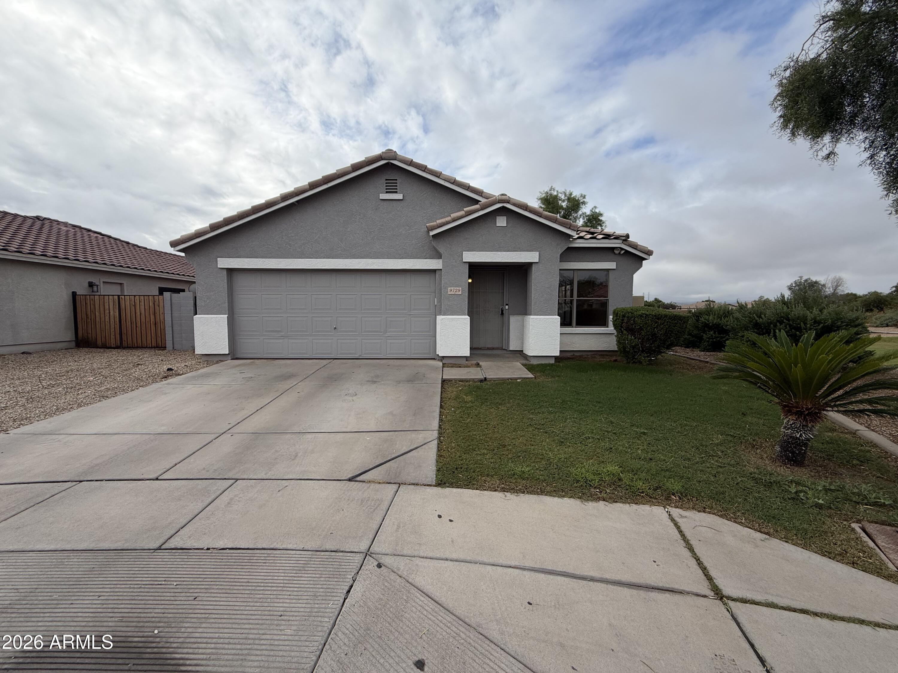 9729 W Cordes Road — photo