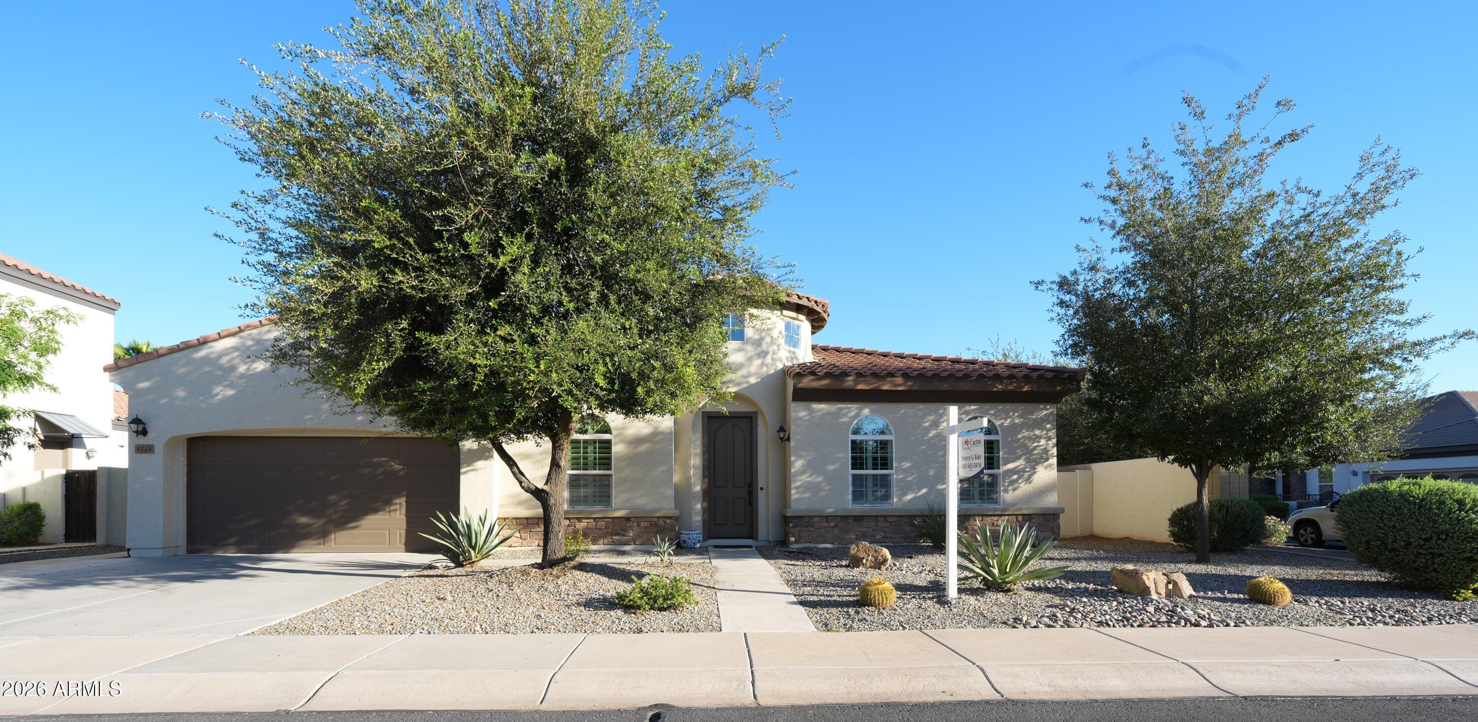 4224 E Mead Way — photo