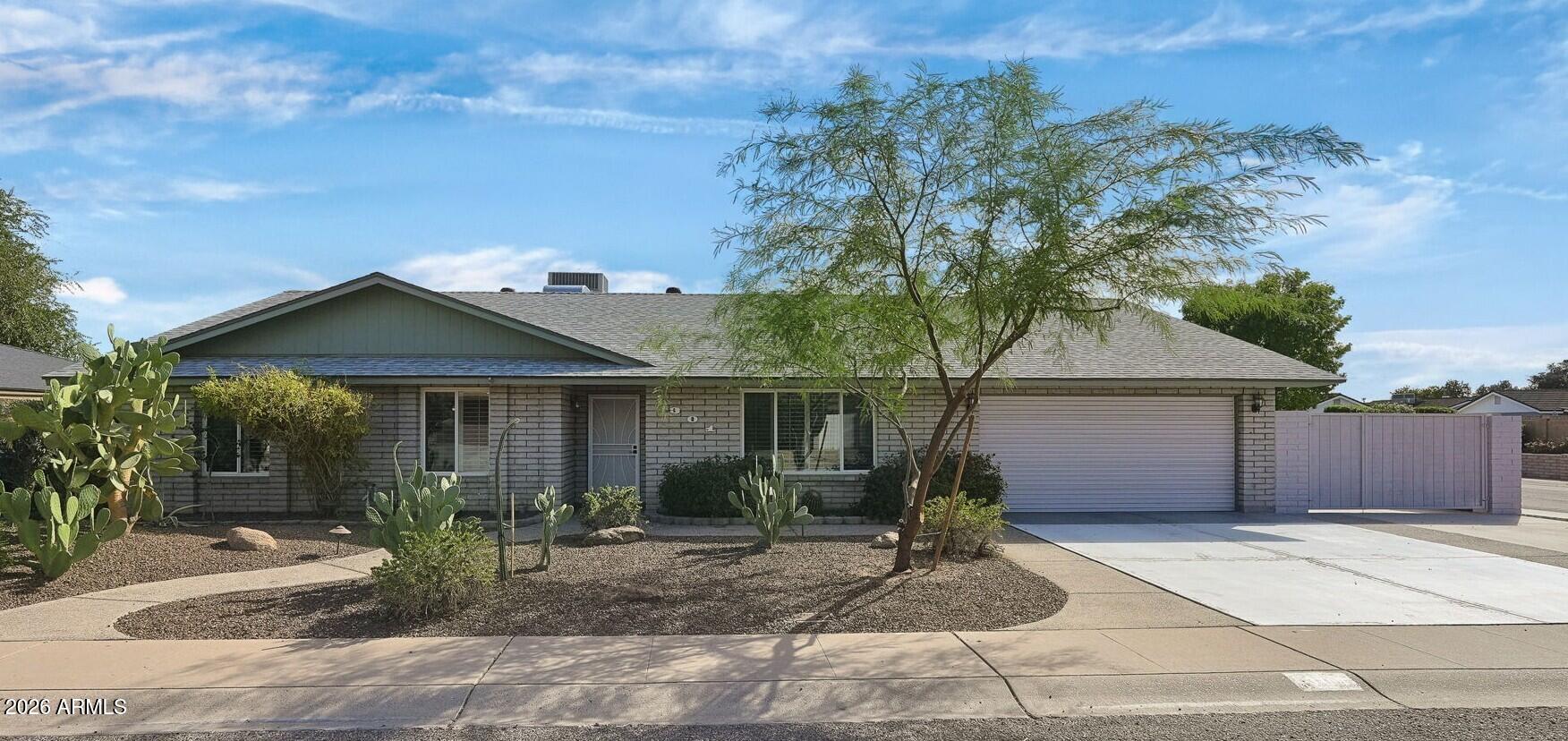 301 E Helena Drive — photo