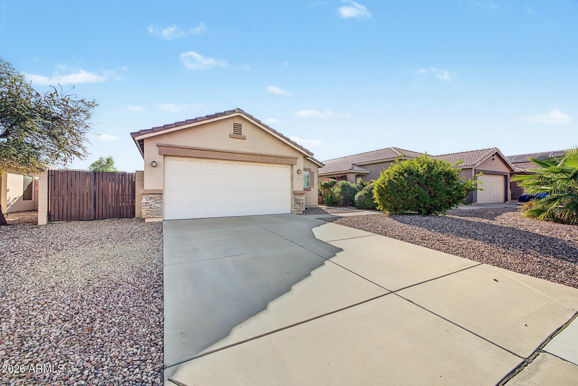 15351 W Port Royale Lane — photo
