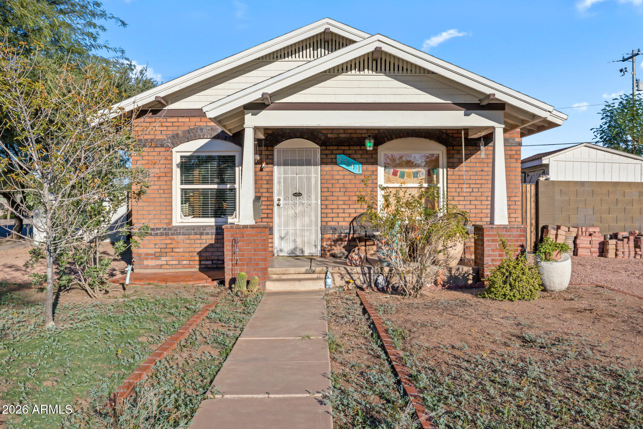 2341 N Edgemere Street — photo