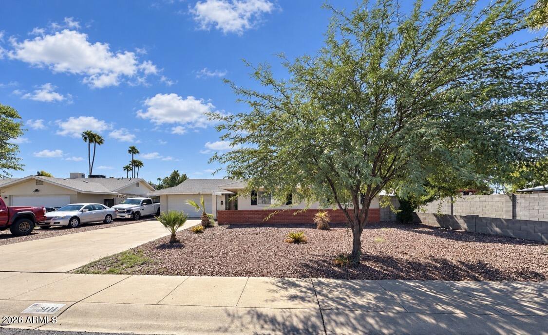 3411 W Redfield Road — photo