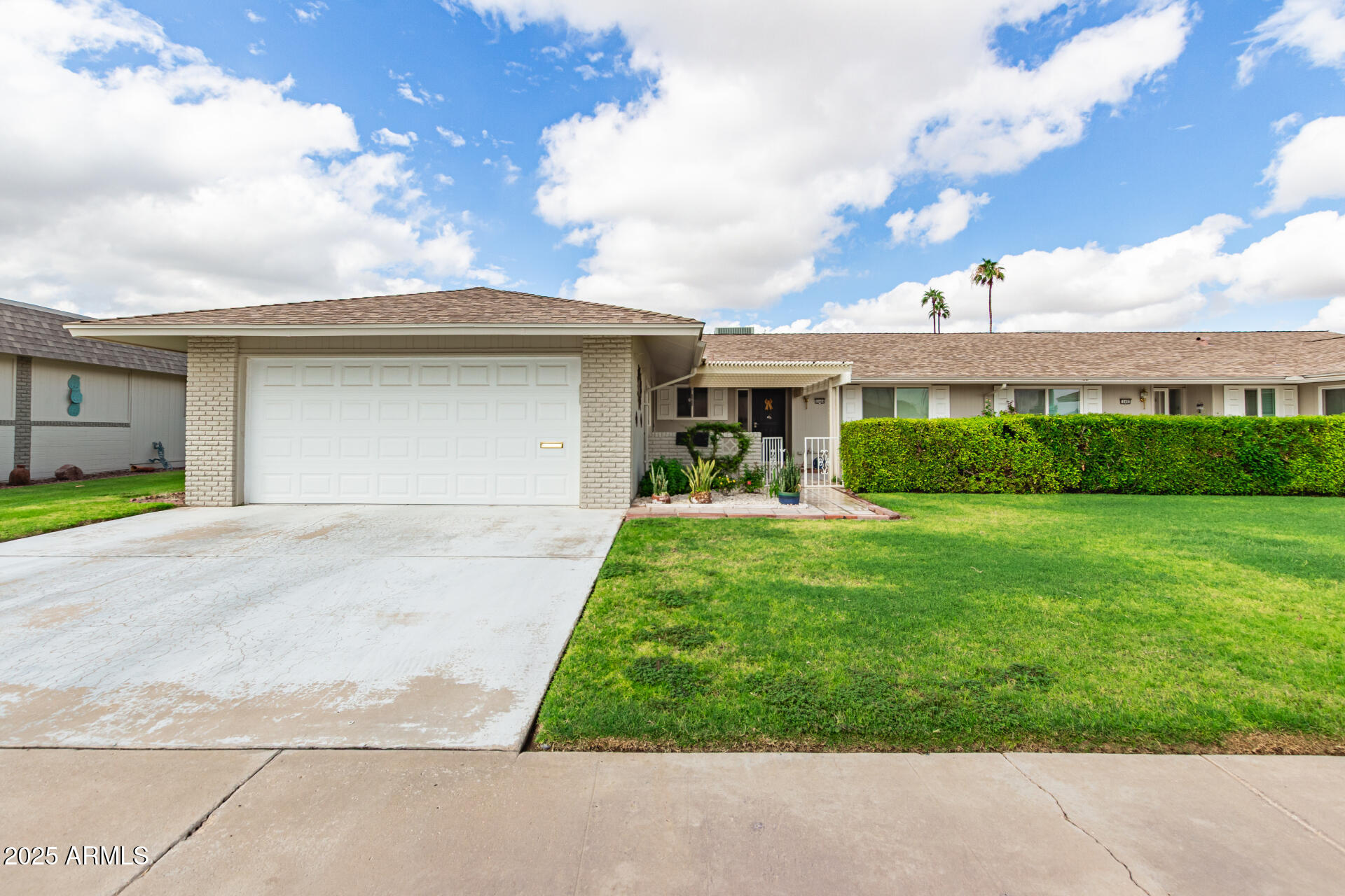 10404 W Kingswood Circle — photo