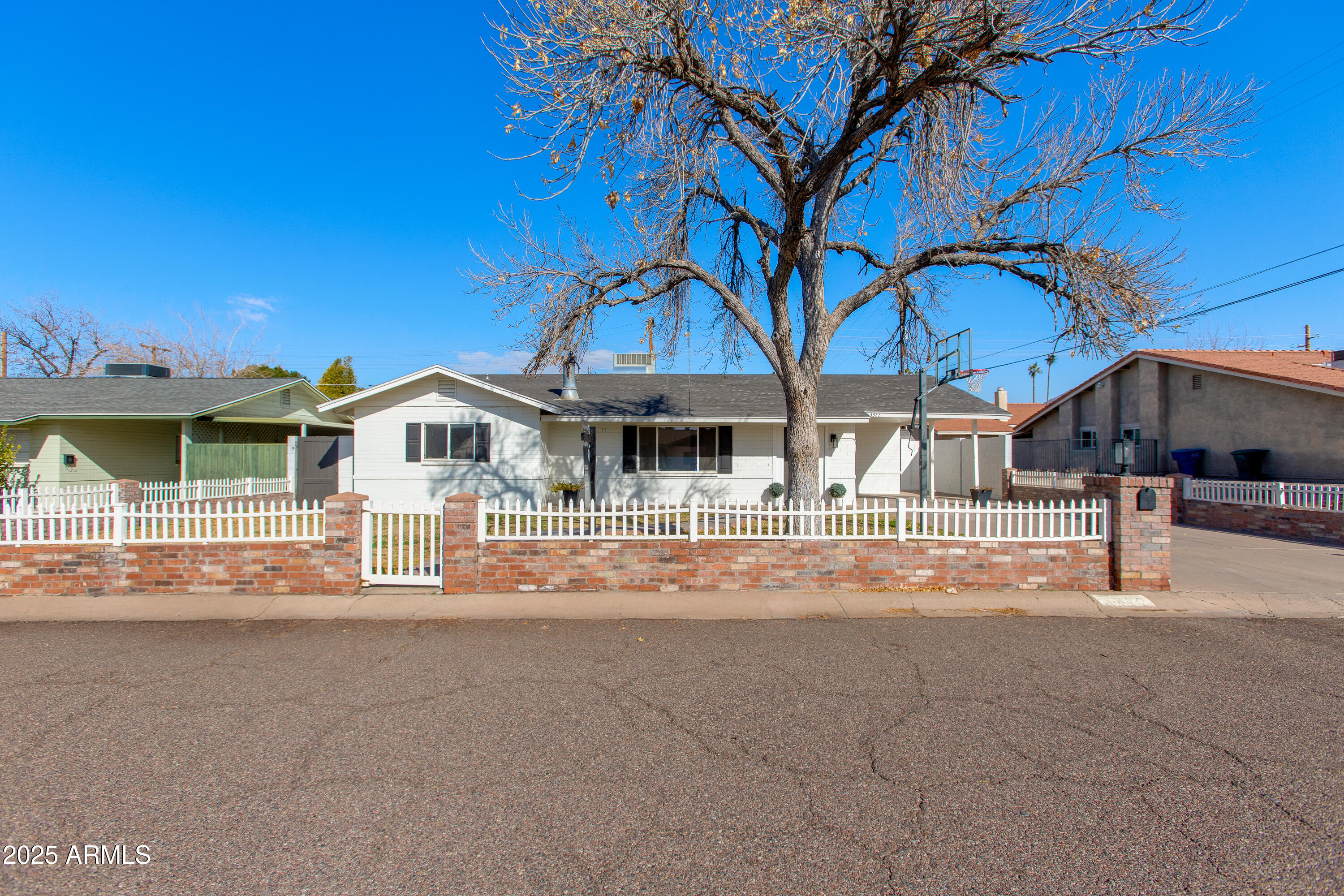 4322 E Mulberry Drive — photo