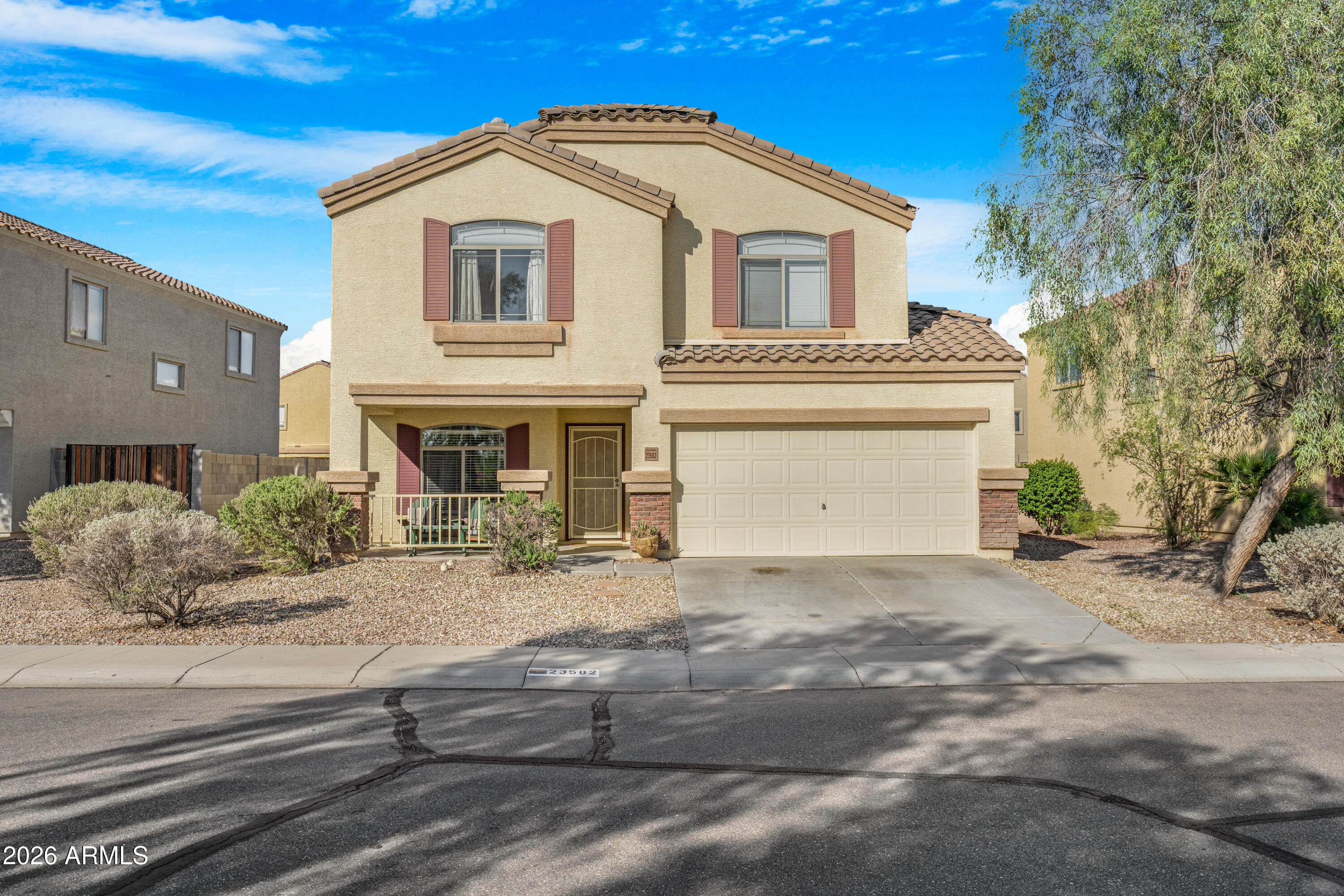 23582 W Bowker Street — photo