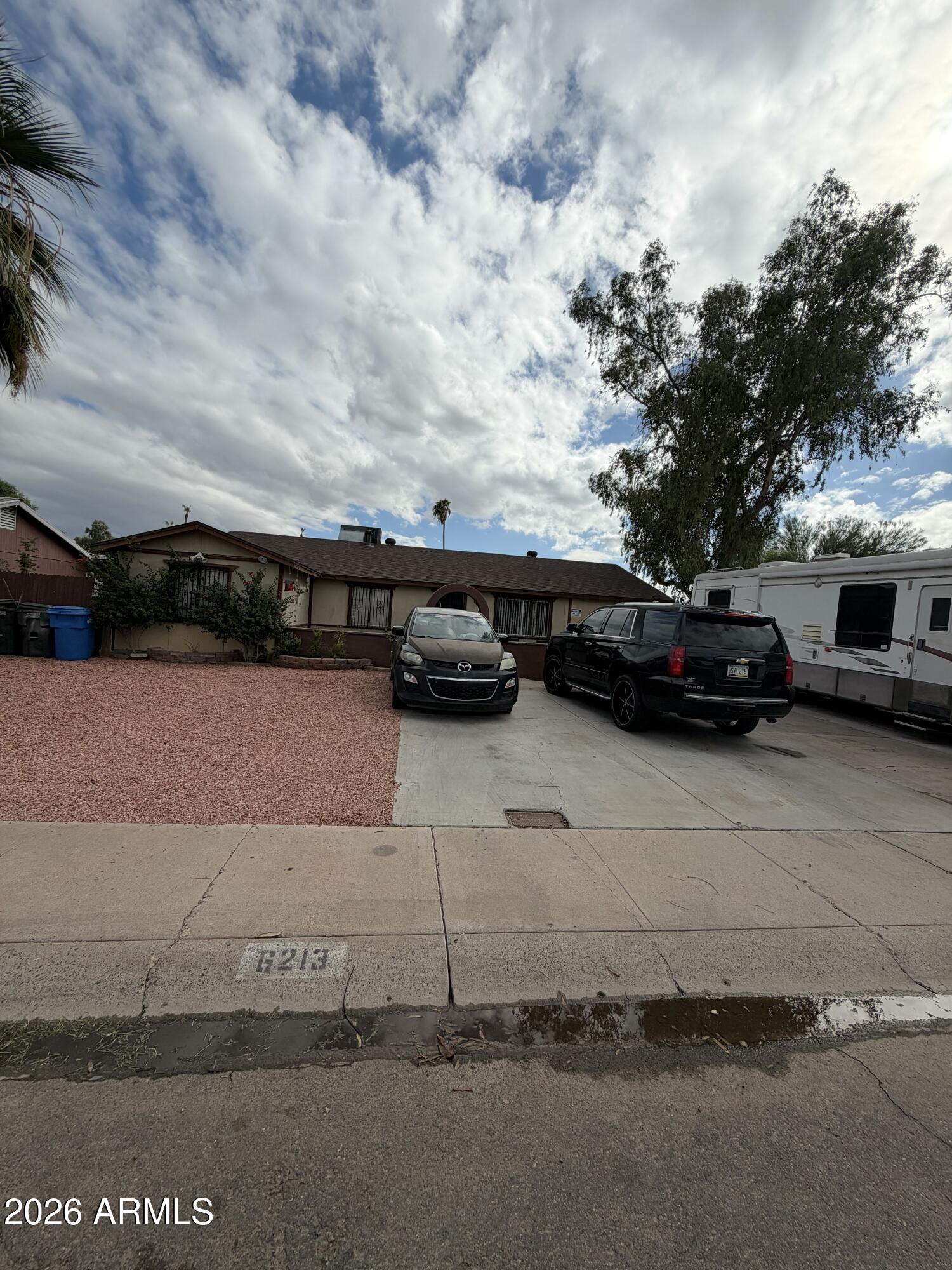 6213 W Berkeley Road — photo