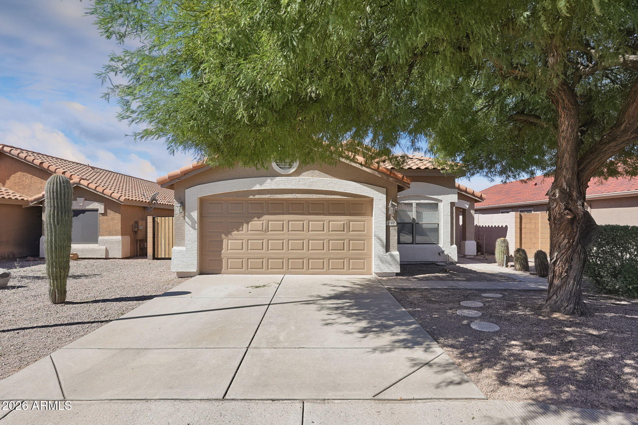 242 S Valle Verde — photo