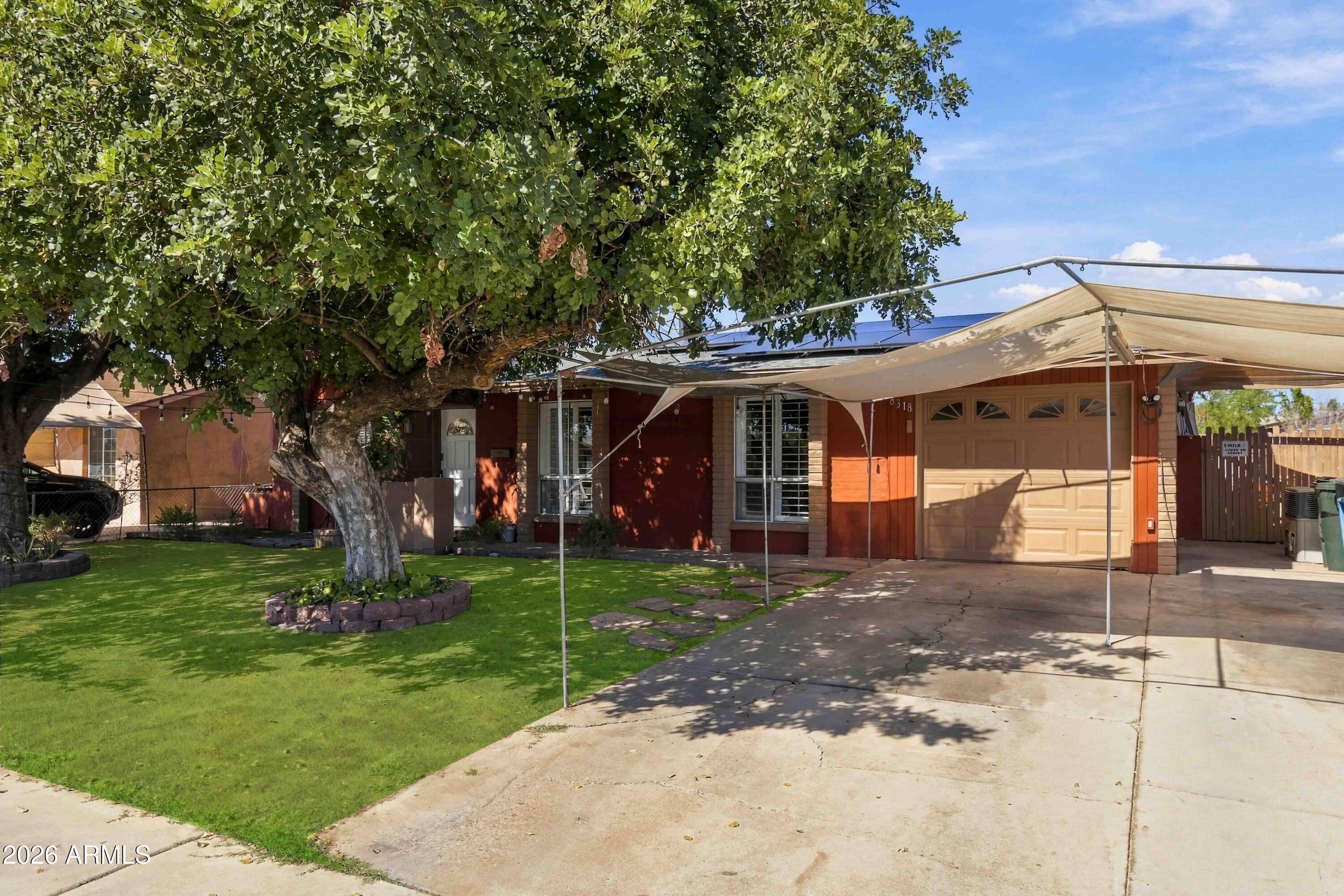8318 W Turney Avenue — photo