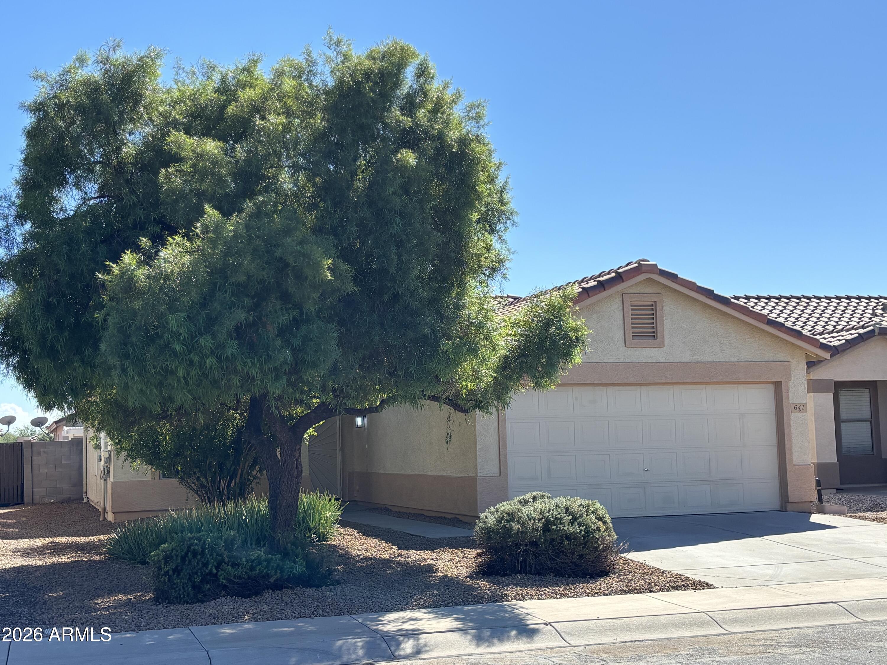 641 W Kingman Loop — photo