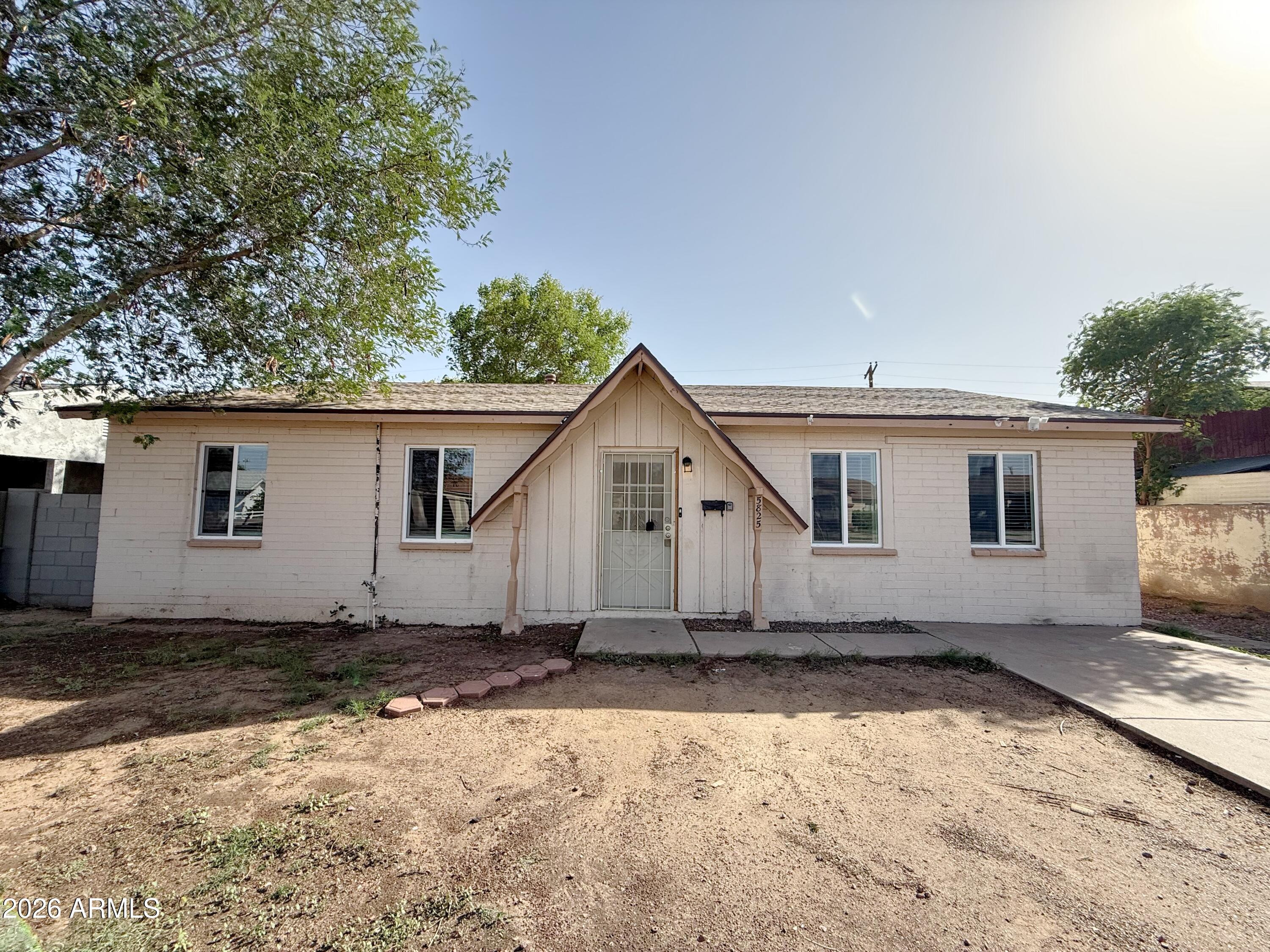 5825 W Flower Street — photo