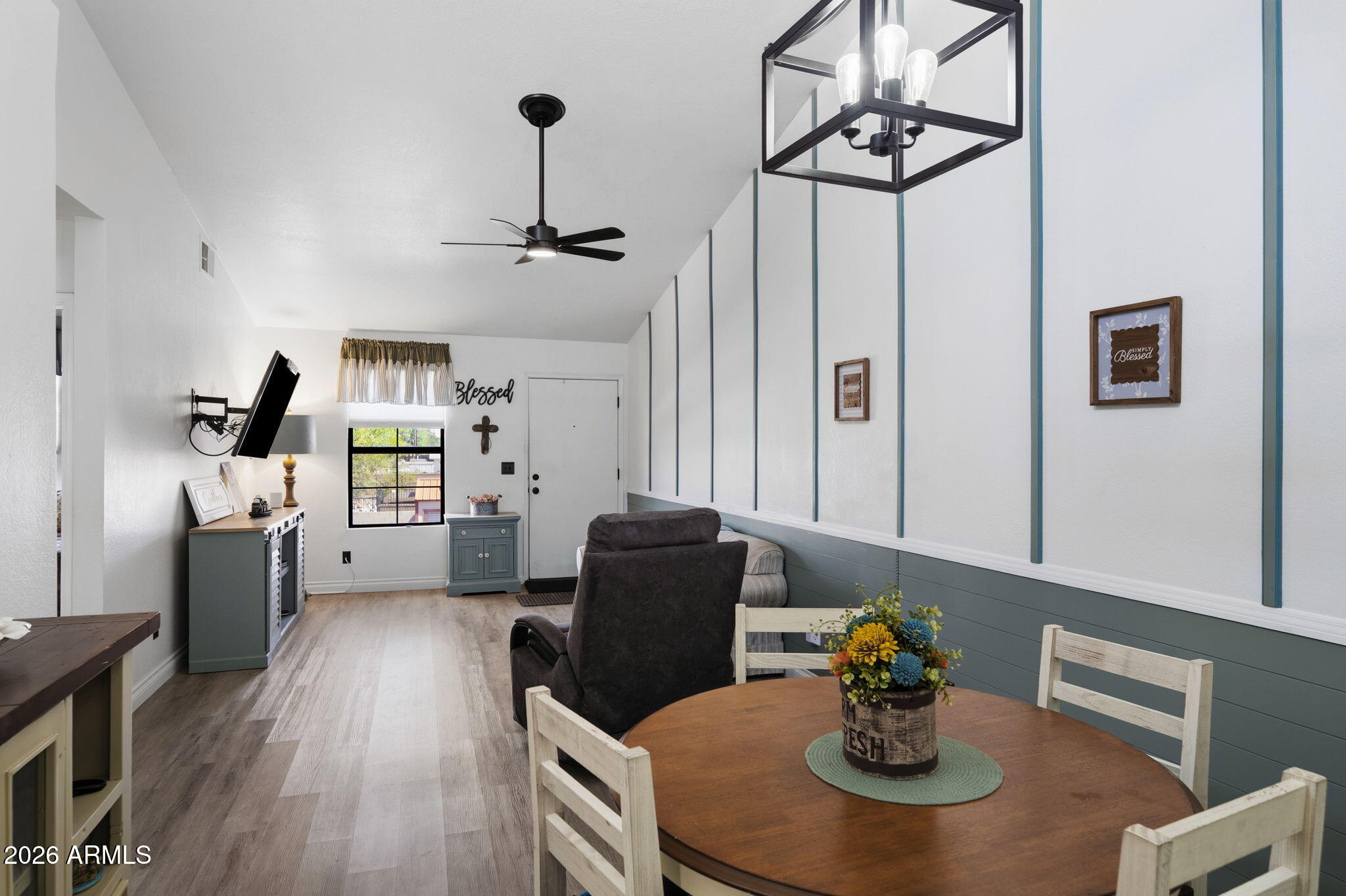 455 S Delaware Drive Unit 10 — photo
