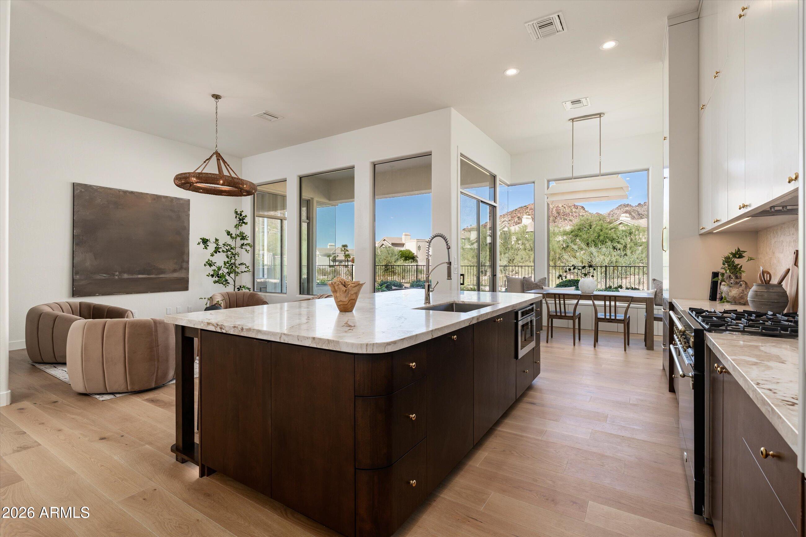 3124 E Squaw Peak Circle, Phoenix, AZ 85016 — photo 3