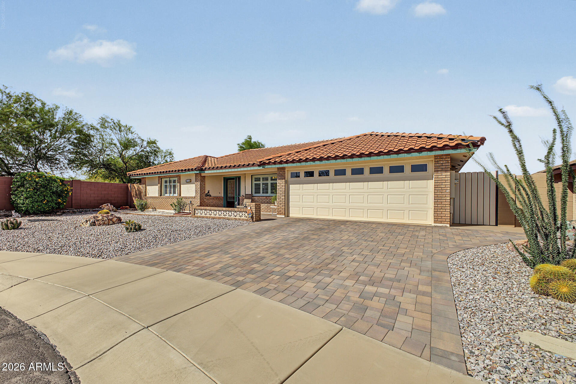 10960 E Knowles Avenue — photo