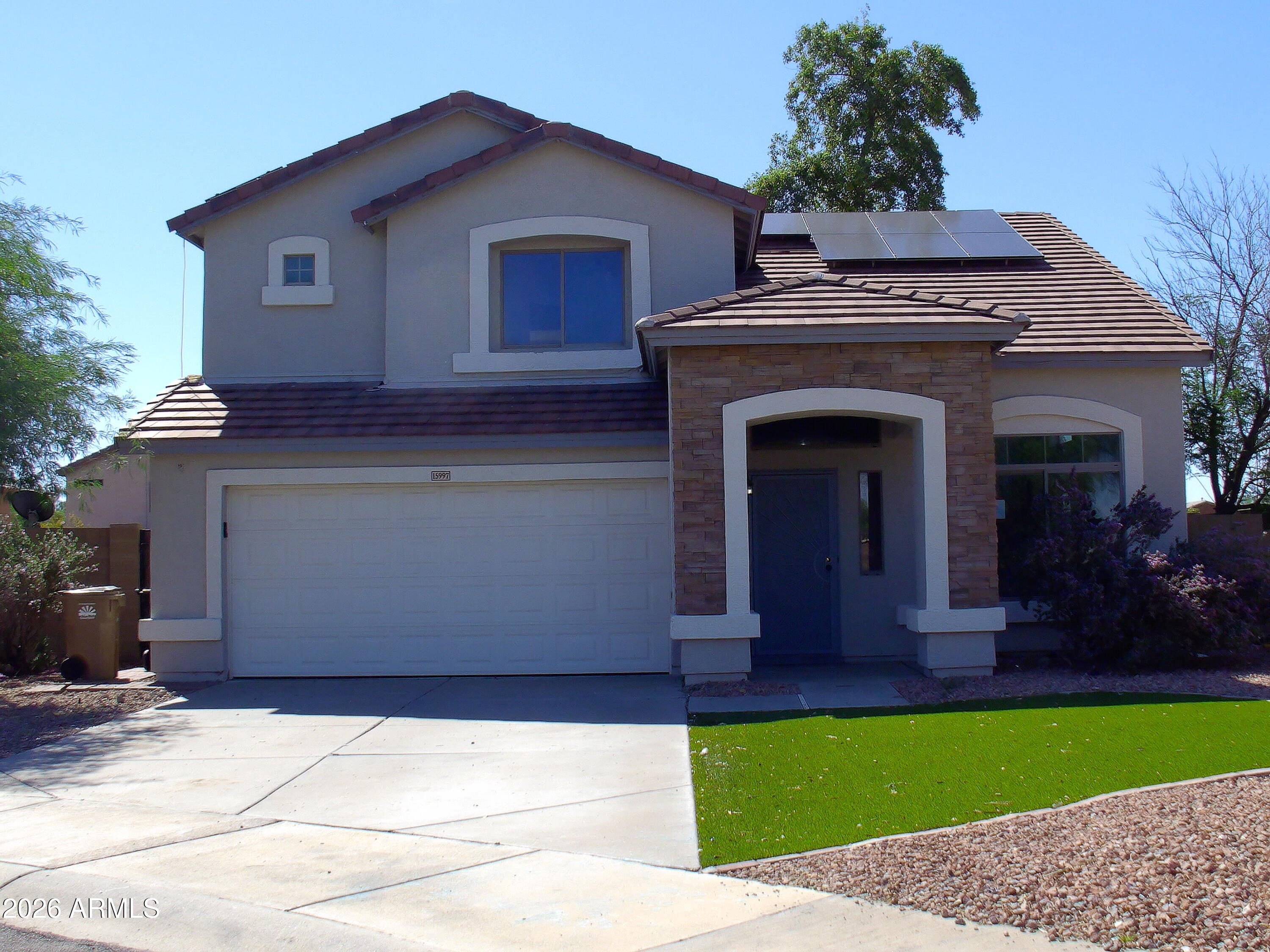 15997 W Woodlands Avenue — photo