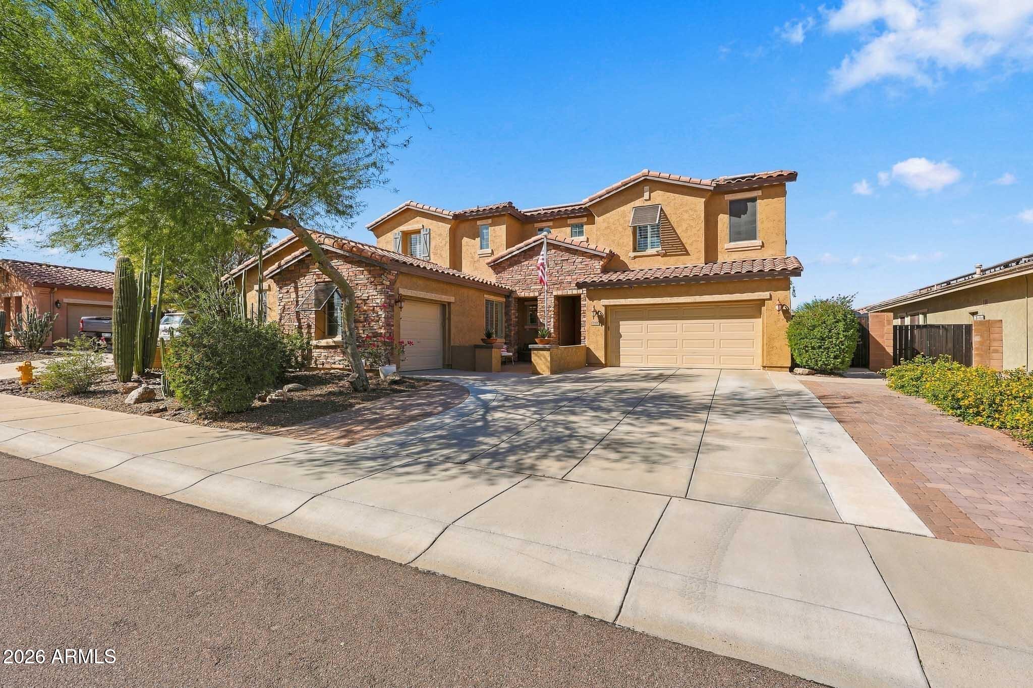 12518 W Milton Drive — photo