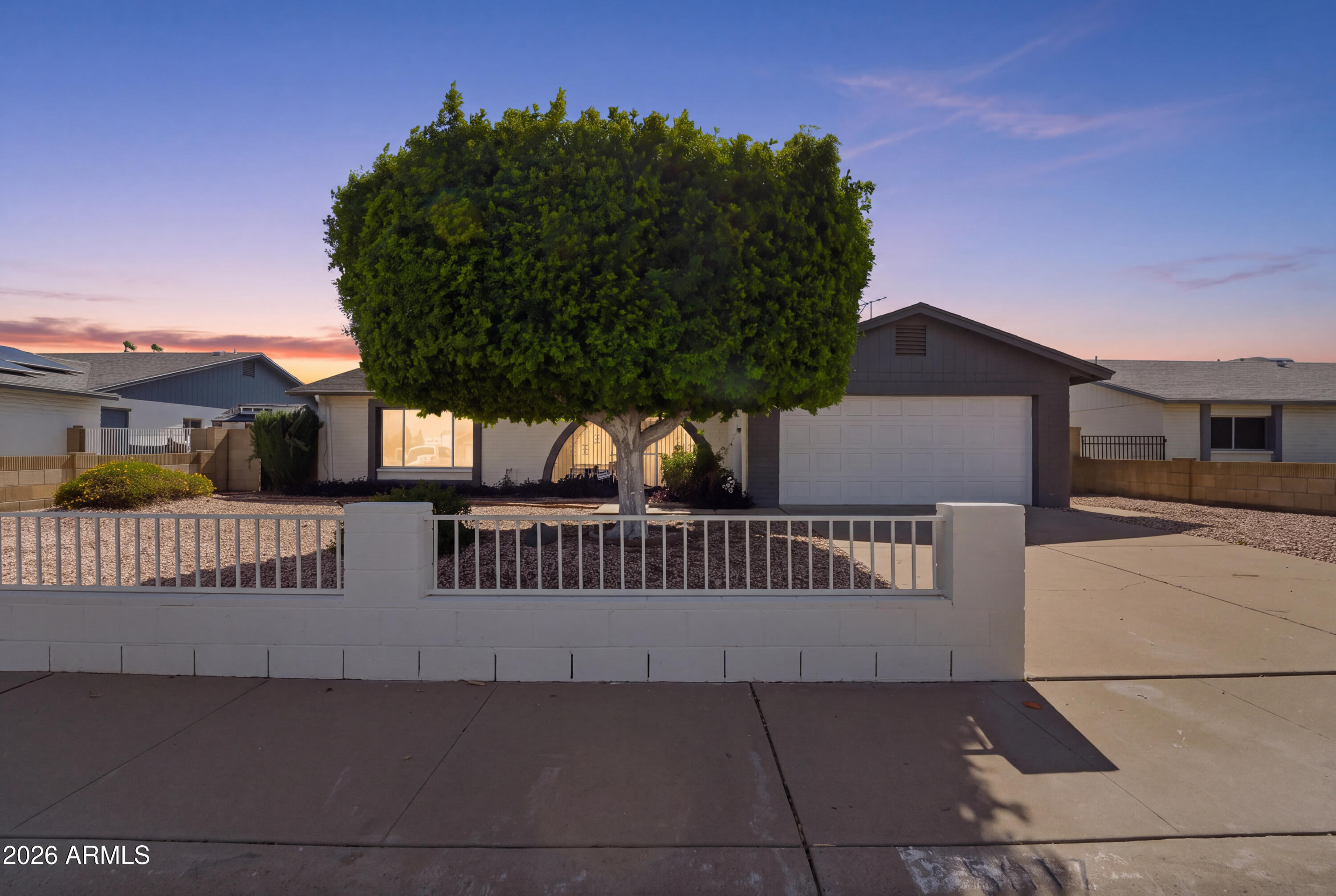 5817 W Tierra Buena Lane — photo