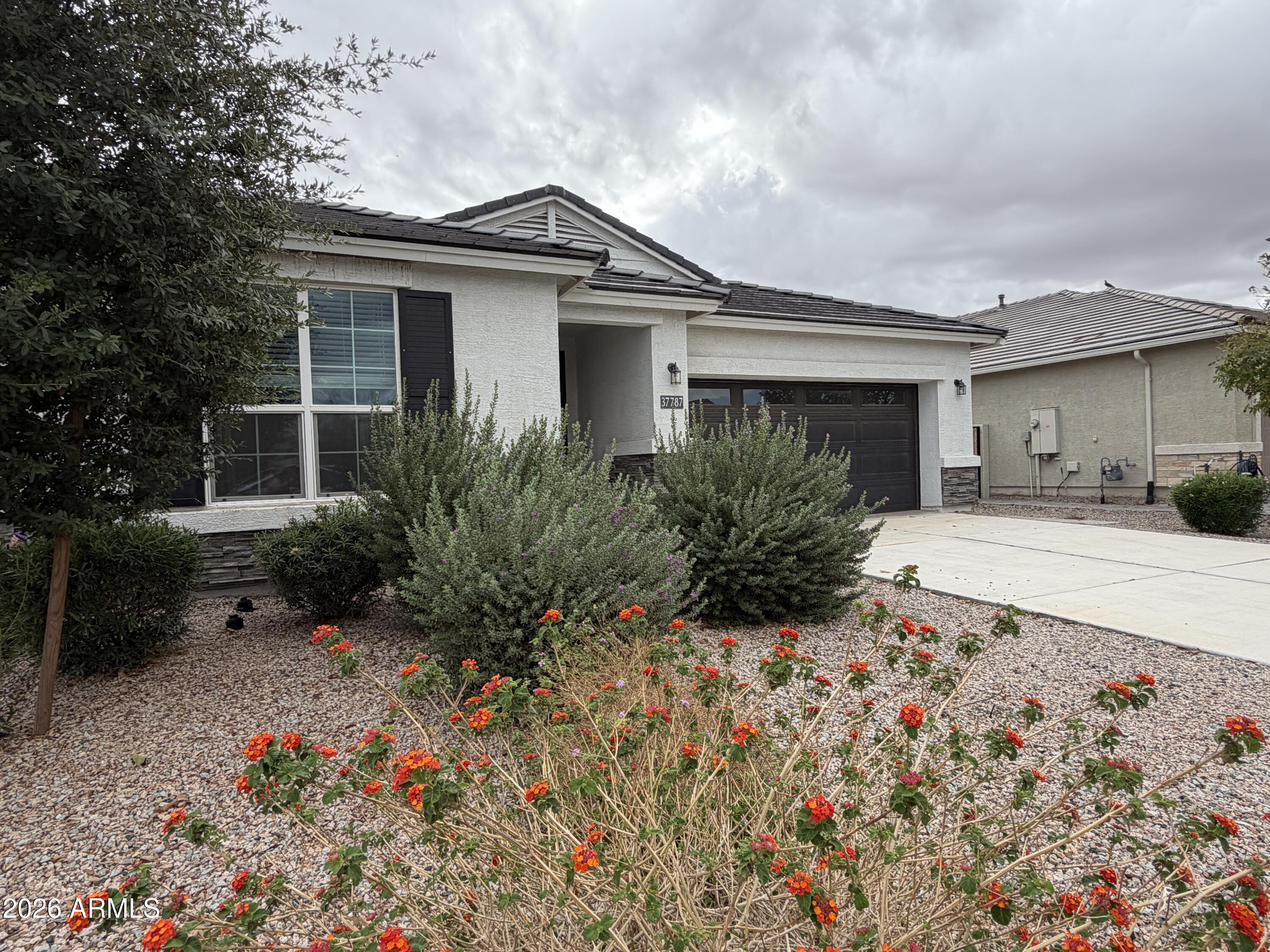 37787 W San Ildefanso Avenue — photo
