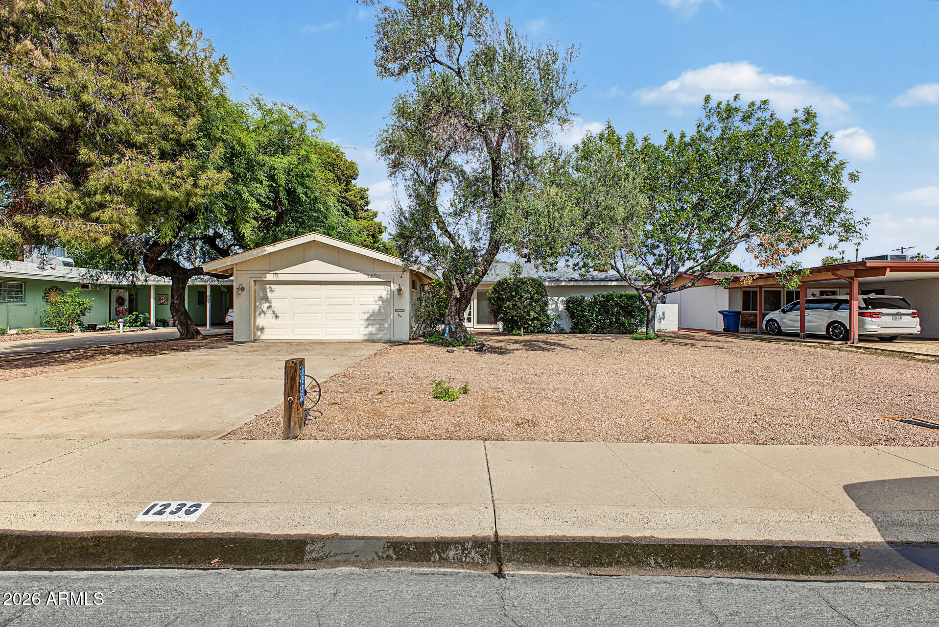 1230 E Laguna Drive — photo