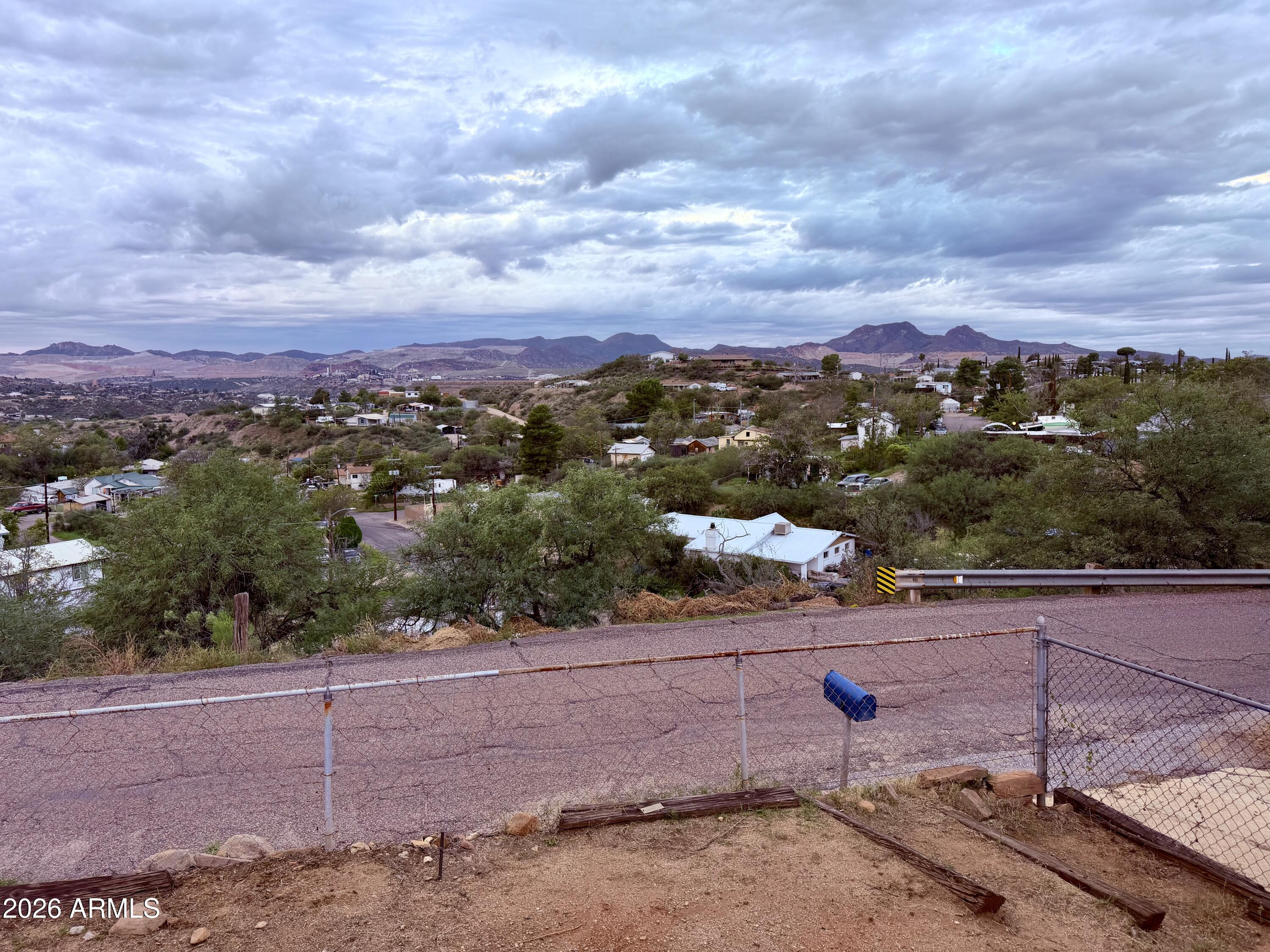 5675 S Mountain View, Globe, AZ 85501 — photo 2