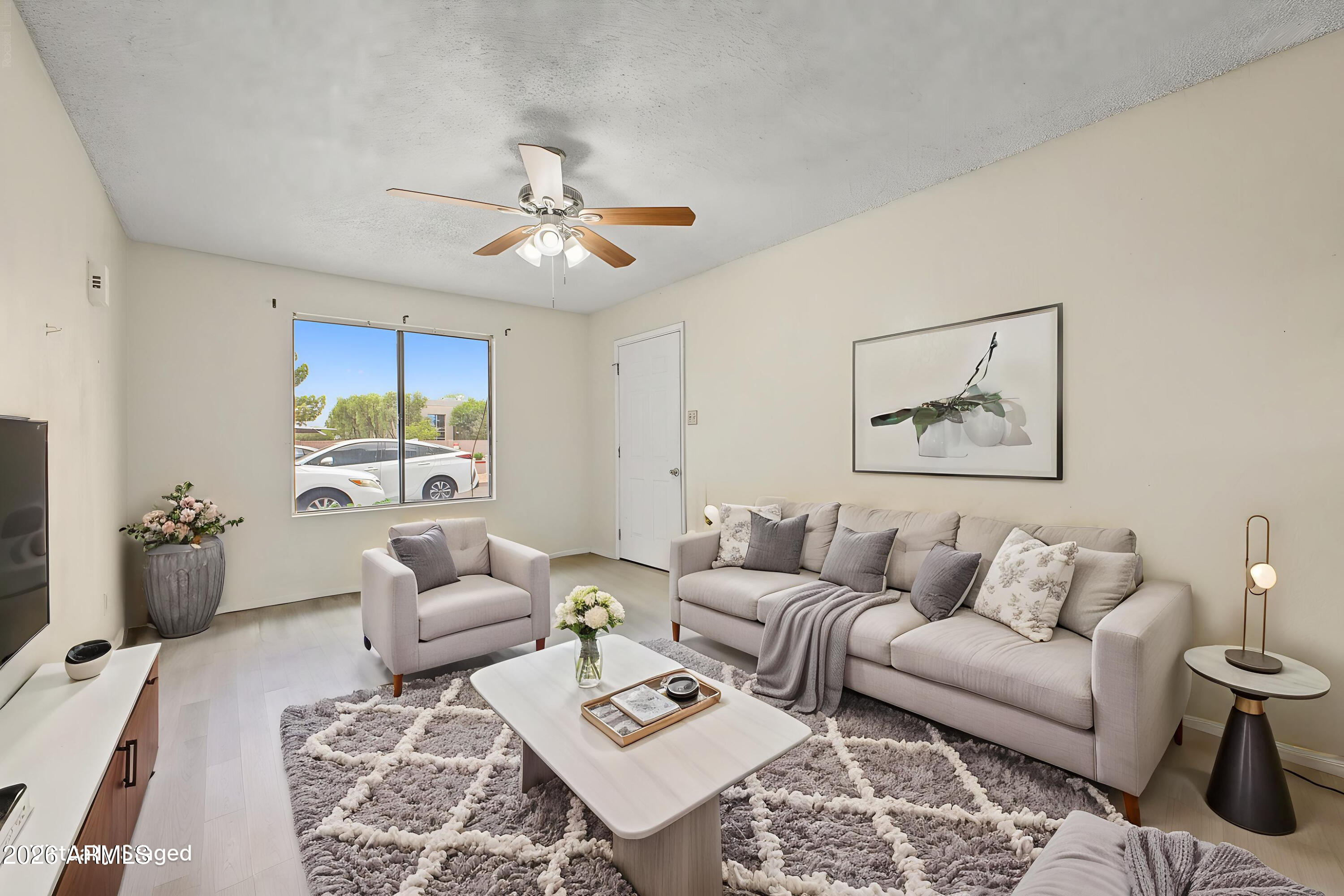 2437 E Tracy Lane Unit 1 — photo