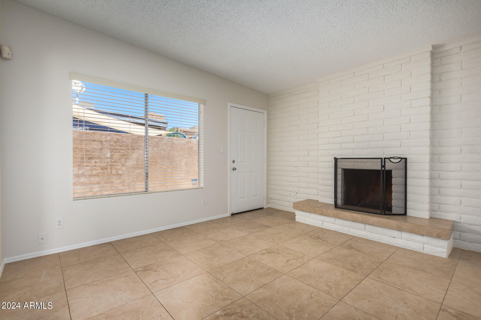1293 W 5th Street — photo