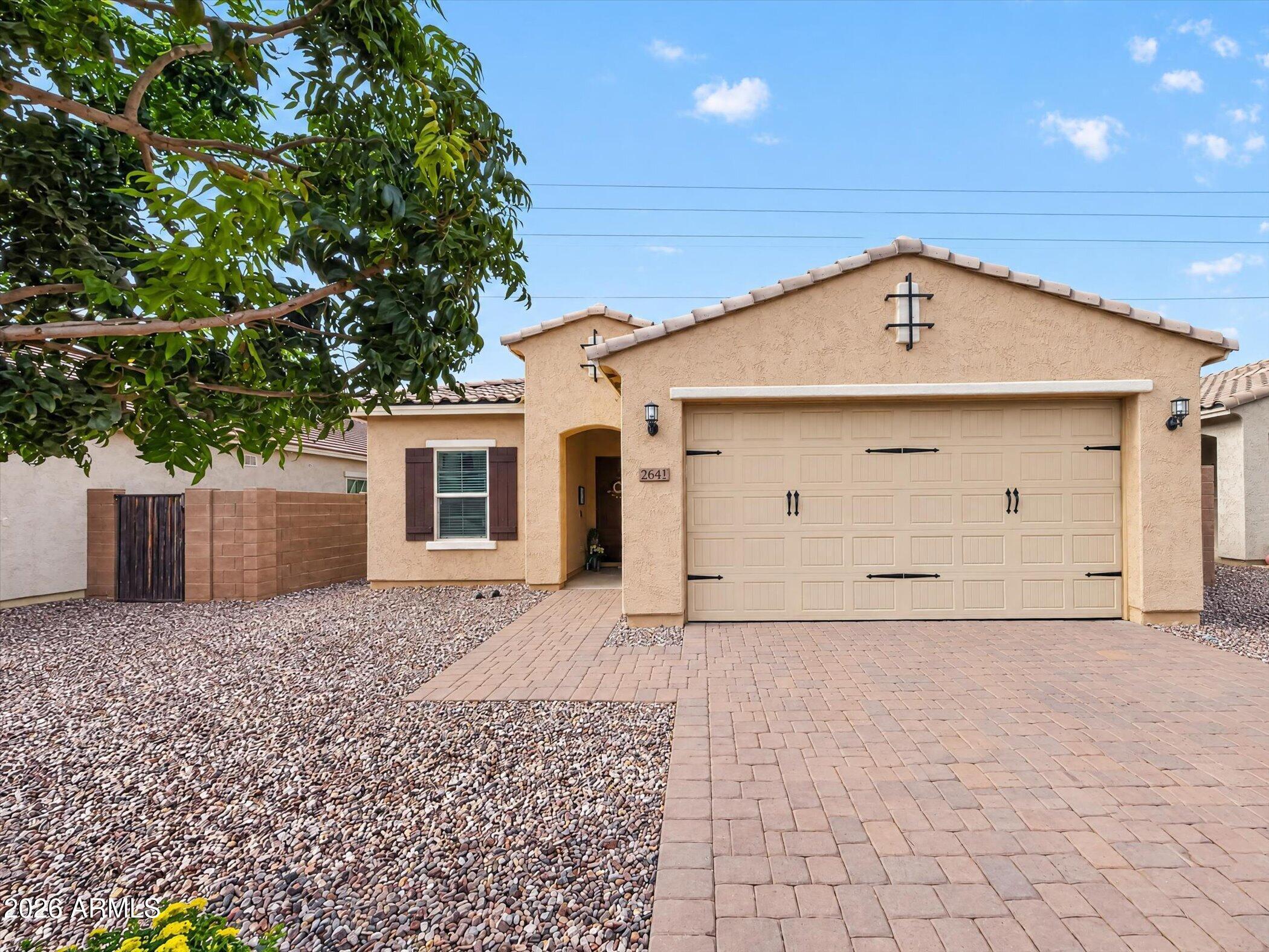 2642 E Hickory Street — photo