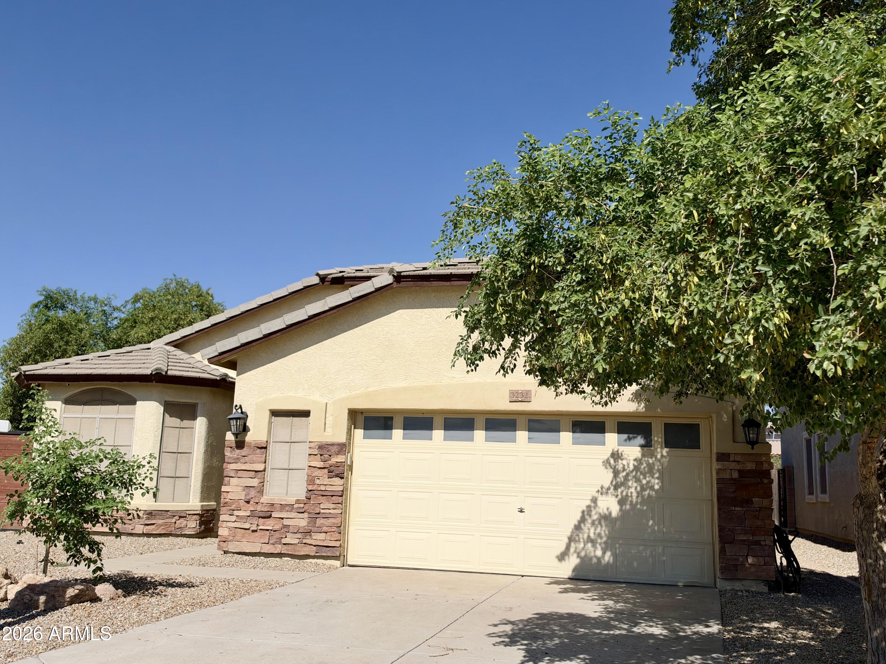 3232 W T Ryan Lane — photo