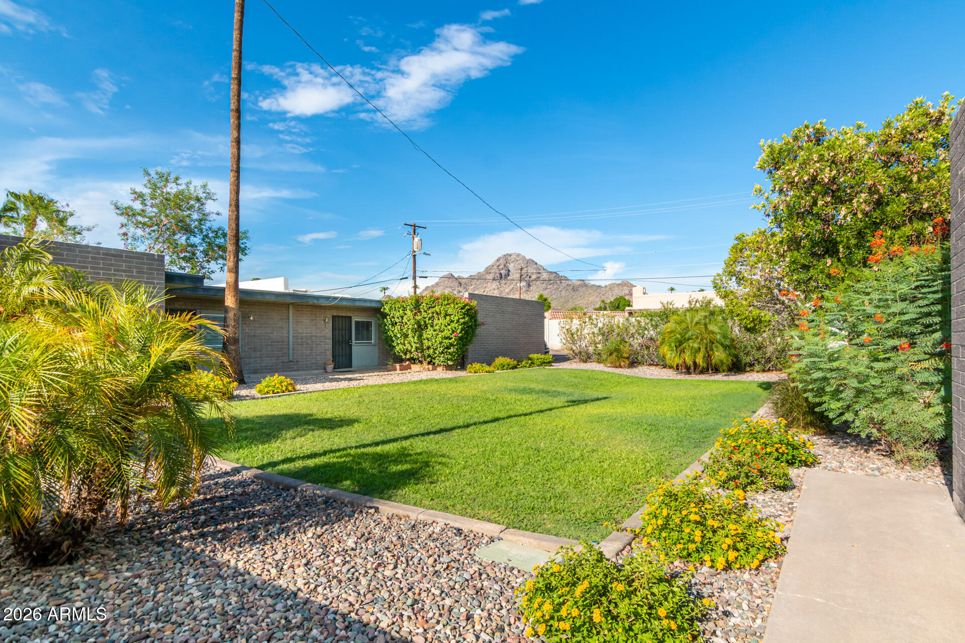 1722 E Ocotillo Road Unit 2 — photo