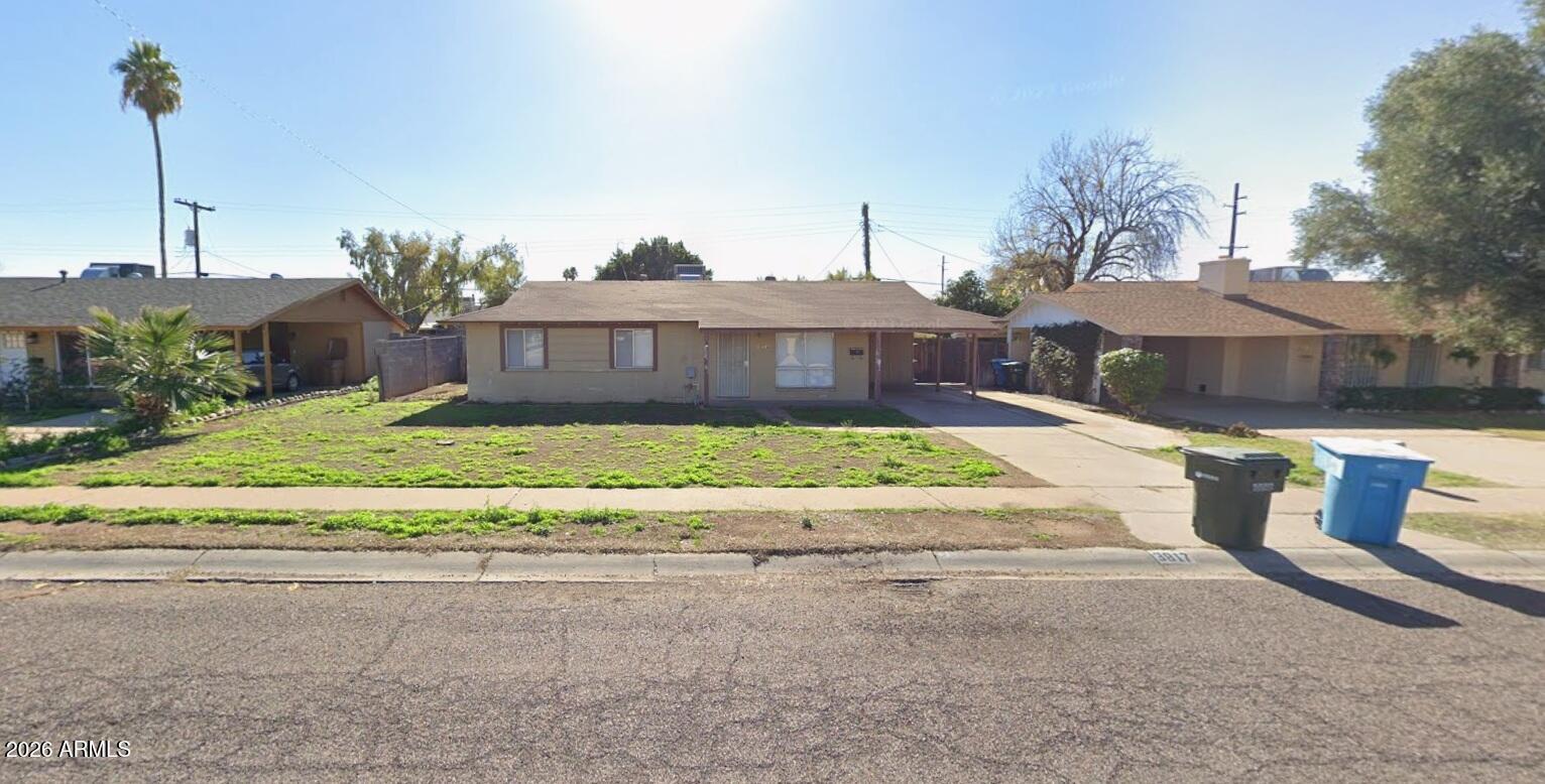 3817 W Gardenia Avenue — photo