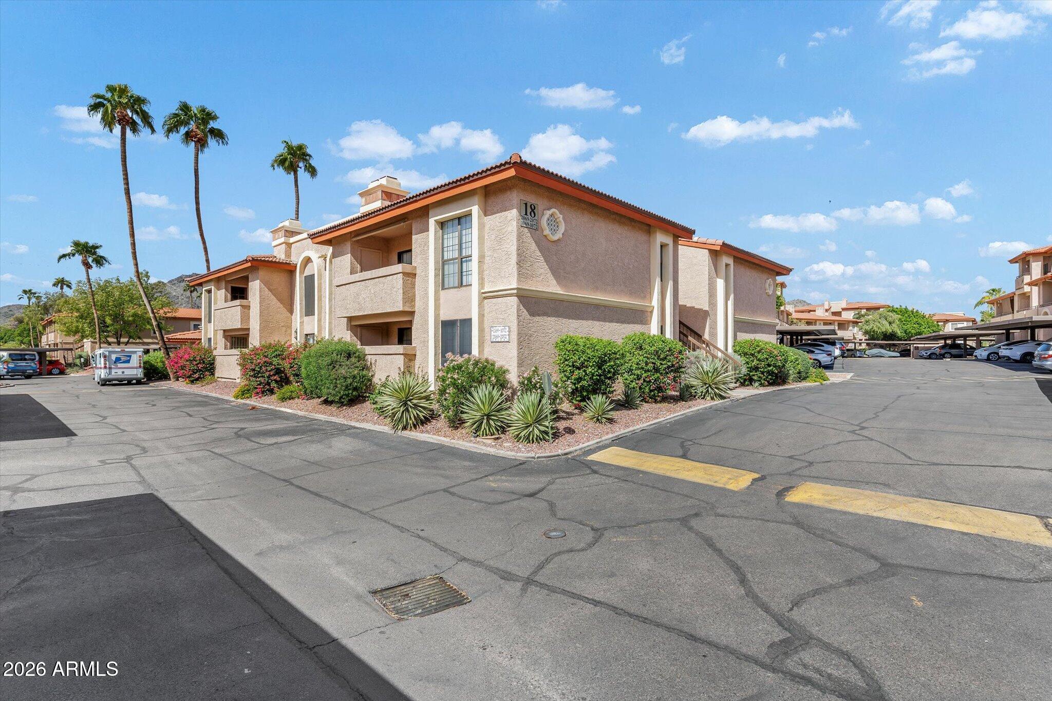 10410 N Cave Creek Road Unit 1070 — photo