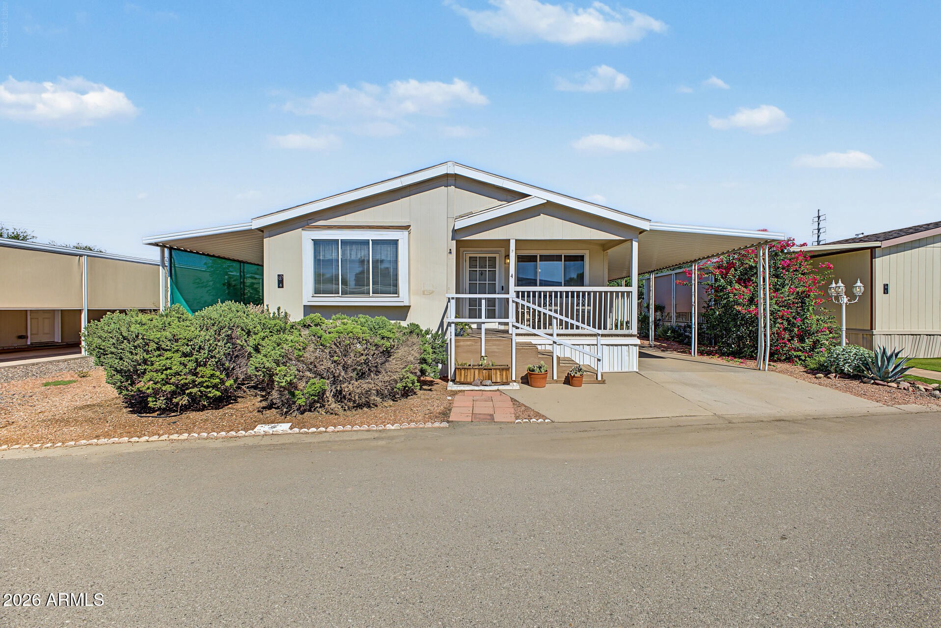 2727 E University Drive Unit 4 — photo