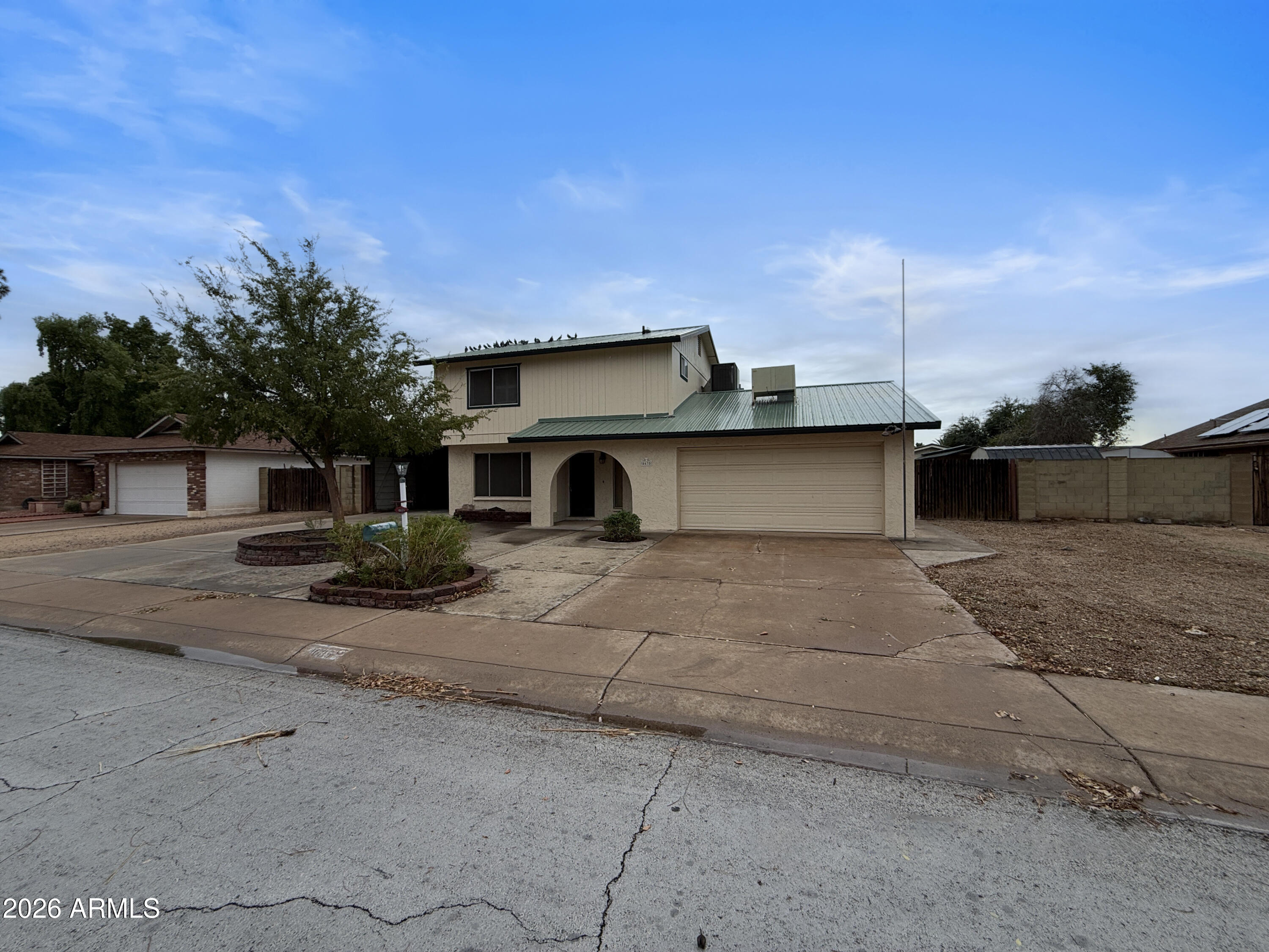 4635 W Dailey Street — photo