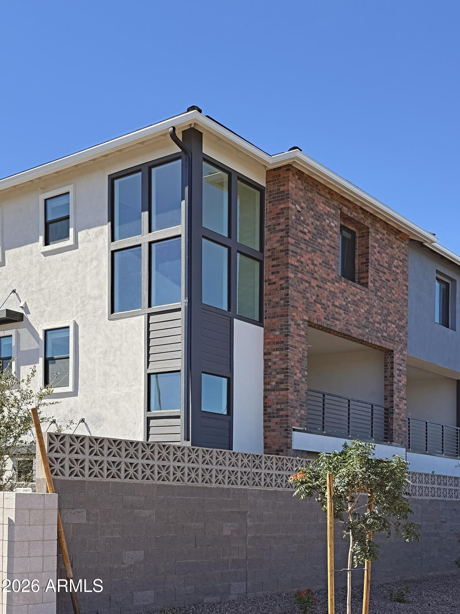 2419 E Modesto Lane — photo
