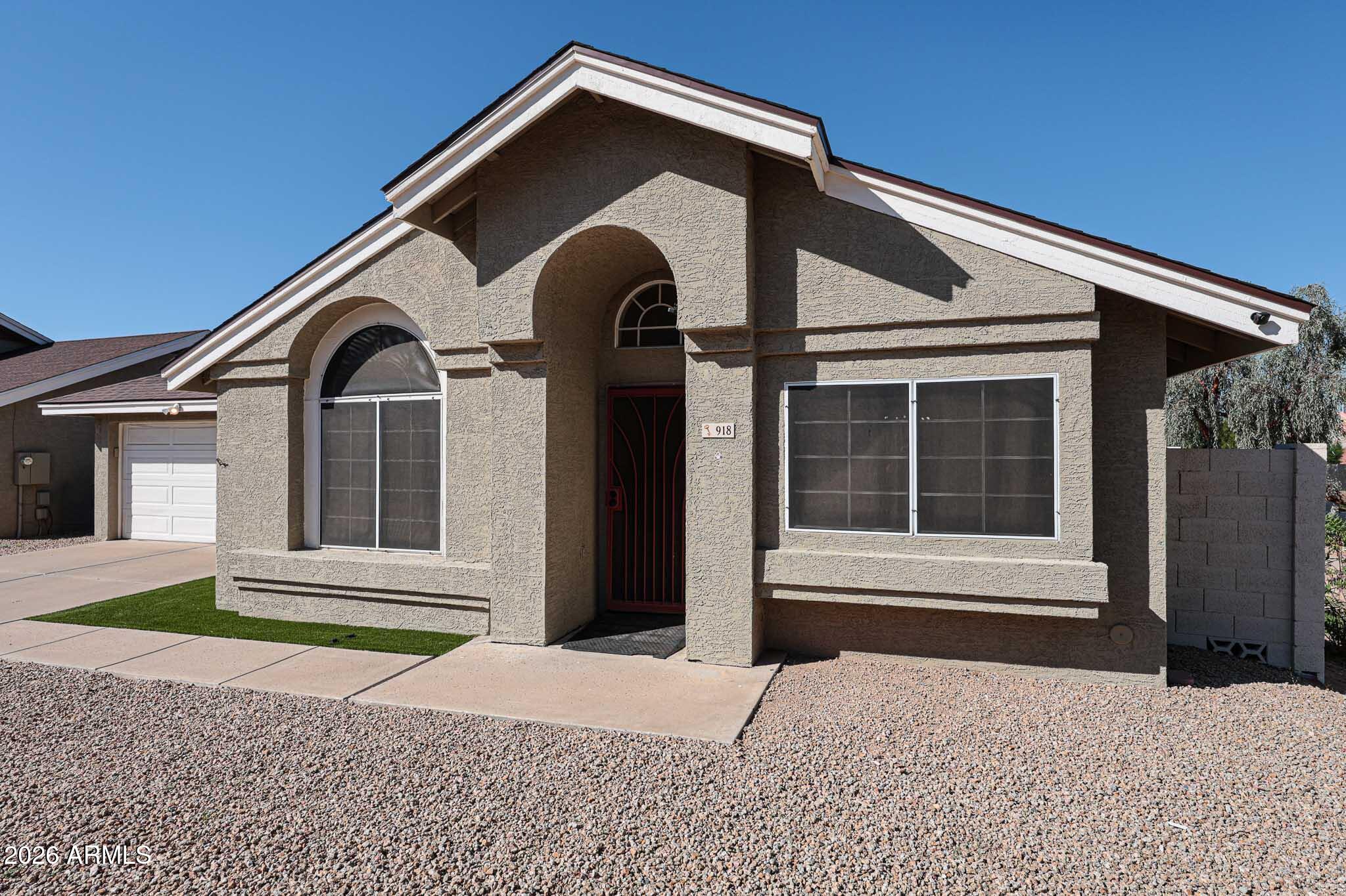 918 E Annette Drive — photo