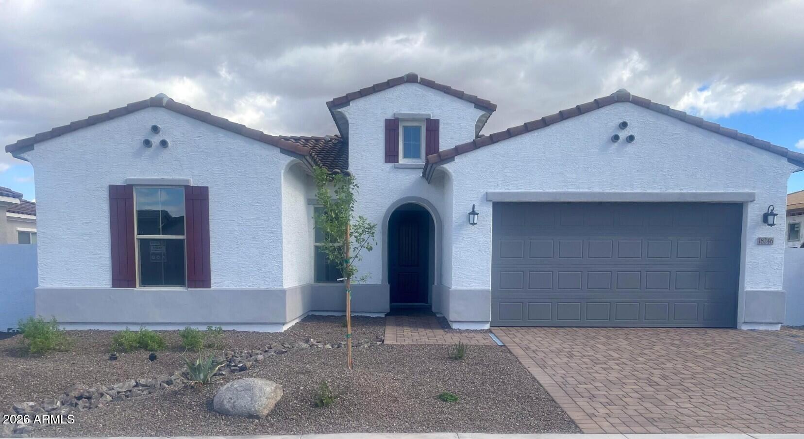 18246 W Briarwood Drive — photo