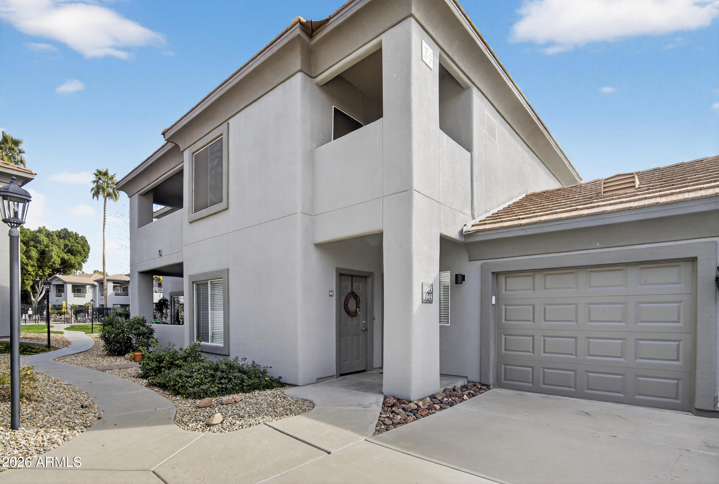 7401 W Arrowhead Clubhouse Drive Unit 2045 — photo