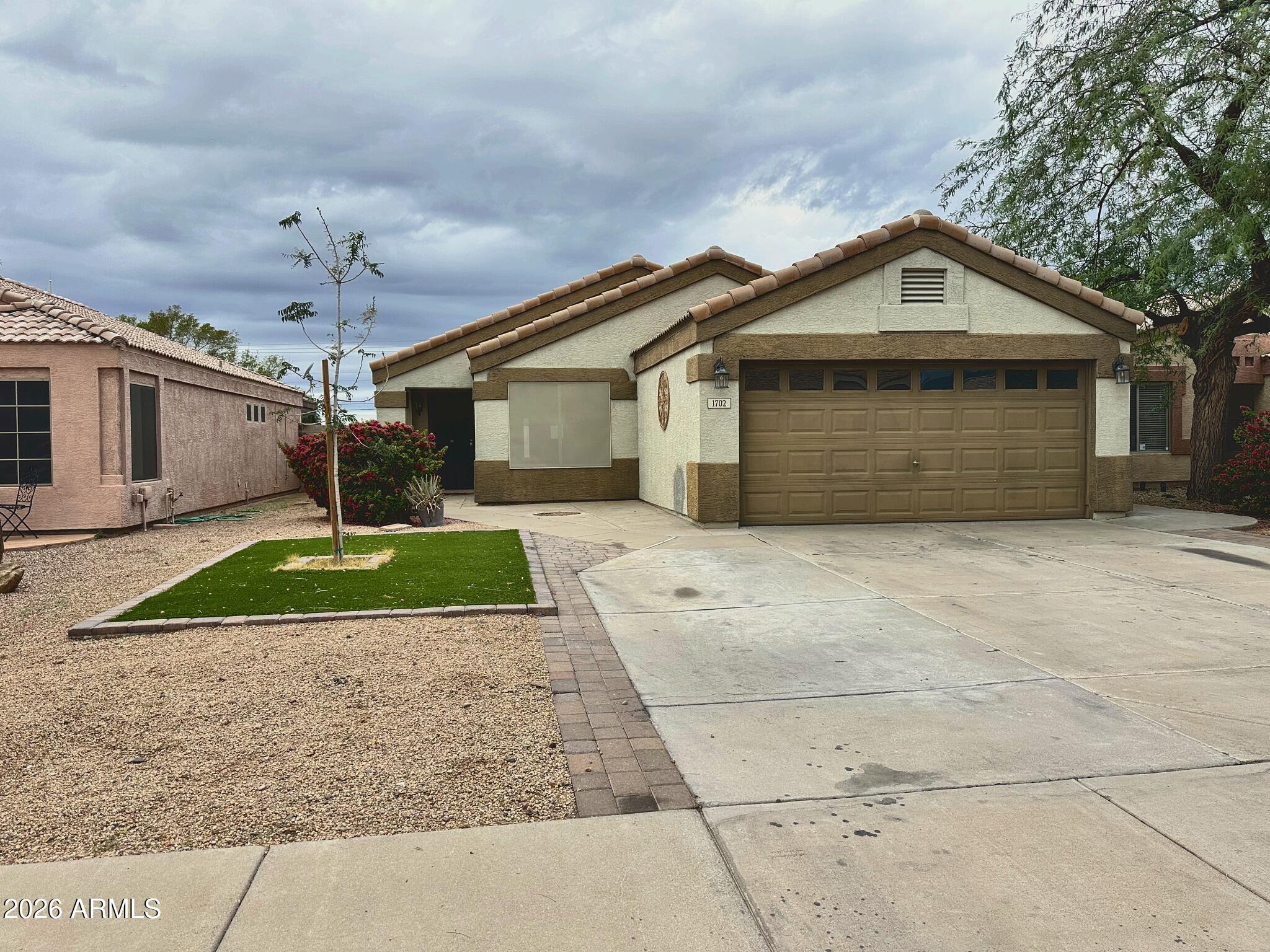 1702 S Pinto Drive — photo