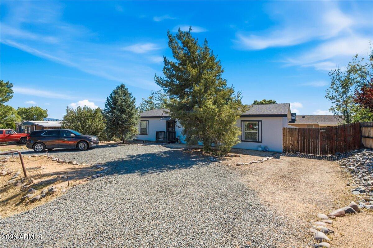 6050 N Wildhorse Drive — photo