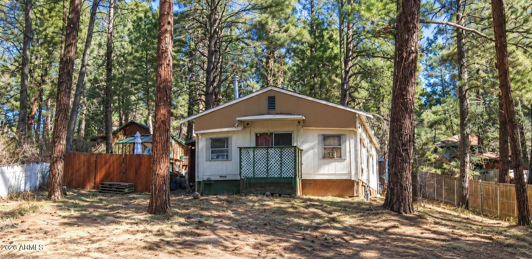 3065 Toho Trail — photo