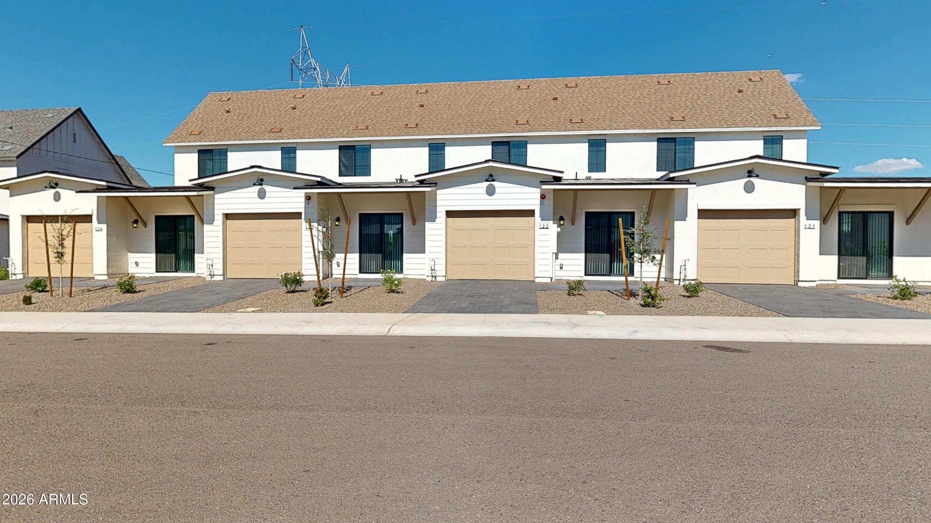 8232 E University Drive Unit 124 — photo