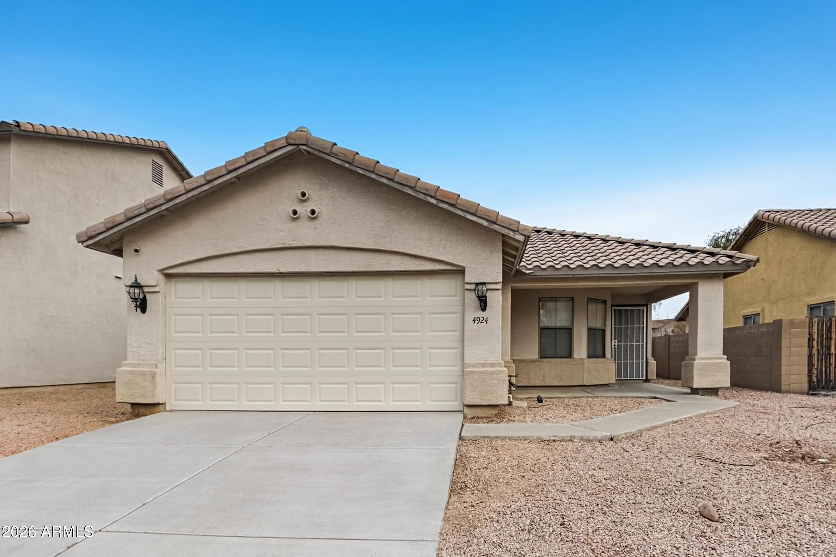 4924 W Glass Lane — photo
